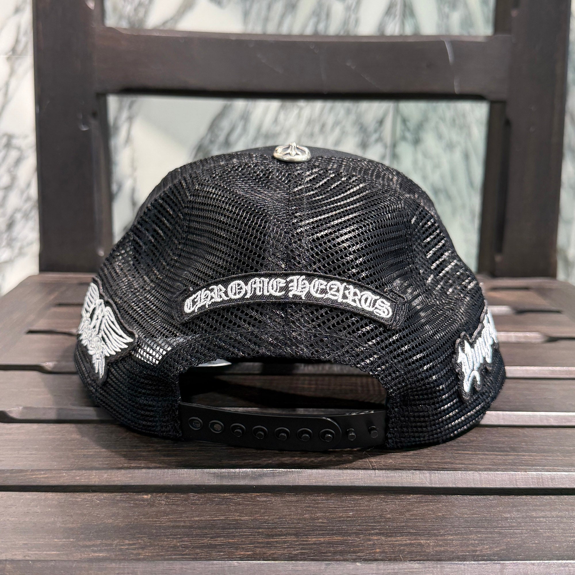 CHROME HEARTS FOTI × Yung Blud × Aerosmith Mahalia Trucker Cap Size ONE SIZE(51-61) クロムハーツ フォティ× ヤングブラッド ×エアロスミス マハリア トラッカーキャップ サイズONE SIZE(51-61)