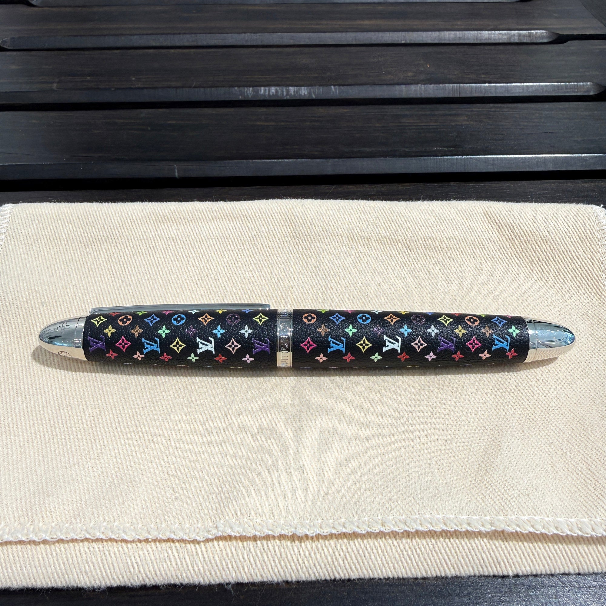 LOUIS VUITTON × TAKASHI MURAKAMI Monogram Multicolor Doc