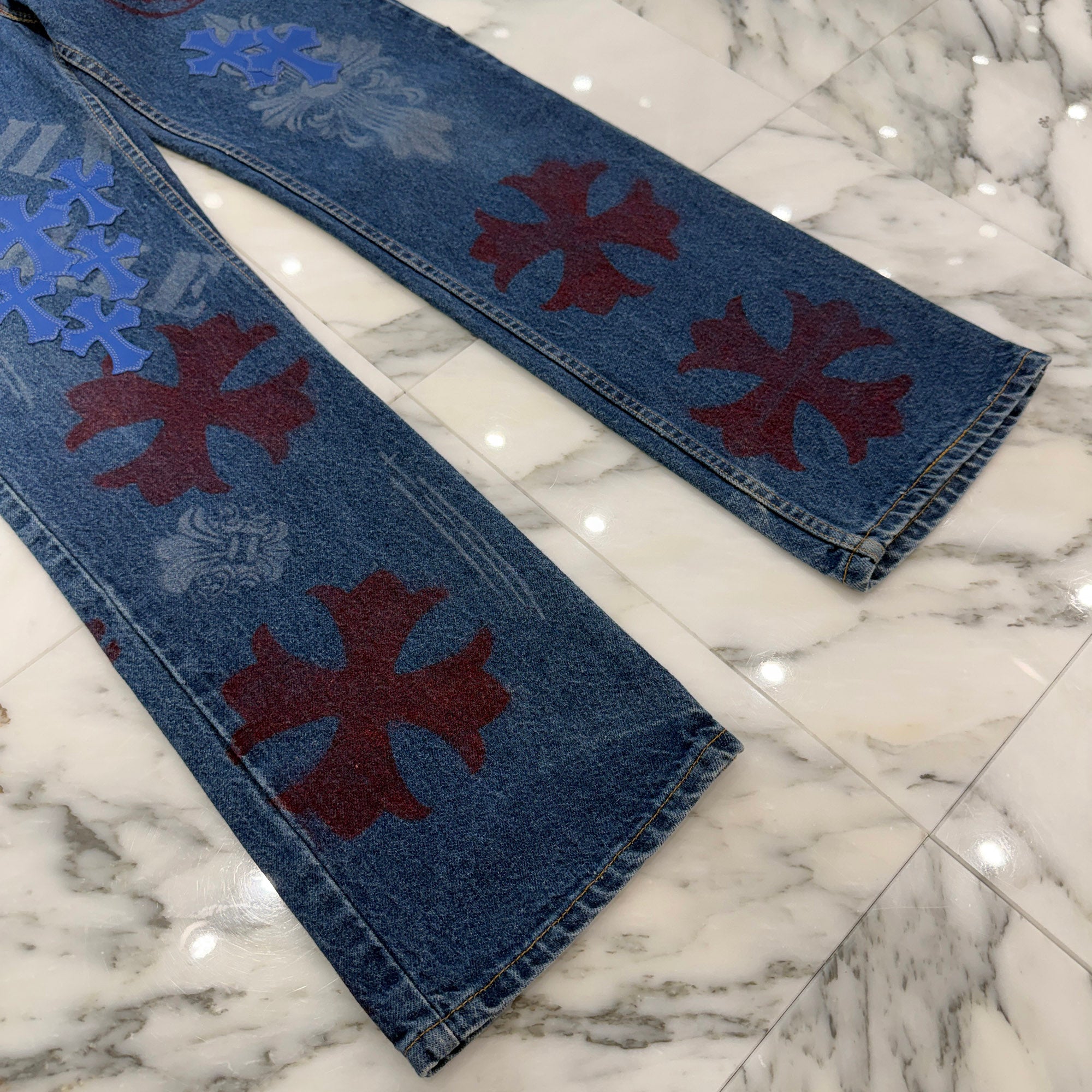 CHROME HEARTS × Levi's 517 VNTG Stencil Cemetery Cross Leather Patch Denim Pants Size 32 クロムハーツ × リーバイス 517 ヴィンテージ ステンシル柄 セメタリークロス レザーパッチ デニムパンツ サイズ32