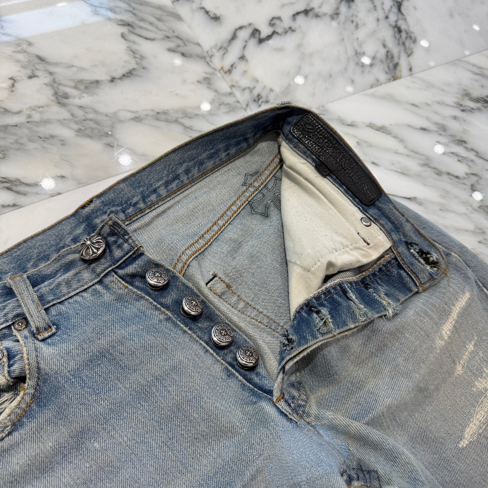CHROME HEARTS × Levi's 501 VNTG Leather Cross Patch Jeans Size 29 クロムハーツ × リーバイス 501 ヴィンテージ レザークロスパッチ ジーンズ デニムパンツ サイズ29