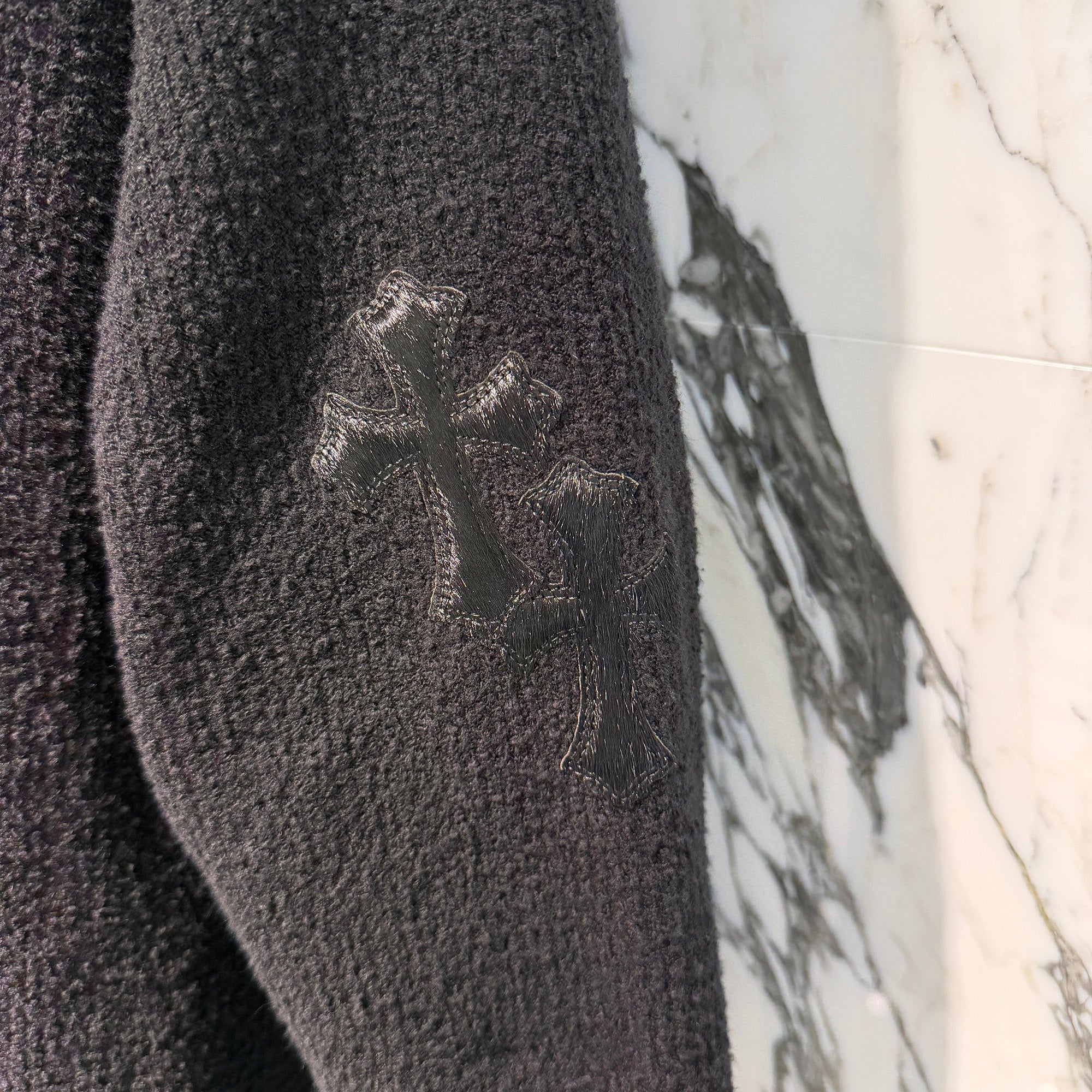 CHROME HEARTS Y NOT Leopard Harako Leather Cross Patch Knit Cardigan Coat Size SML/MED (175/96B) クロムハーツ ワイノット レオパード ハラコ レザークロスパッチ ニット カーディガン コート サイズSML/MED (175/96B)
