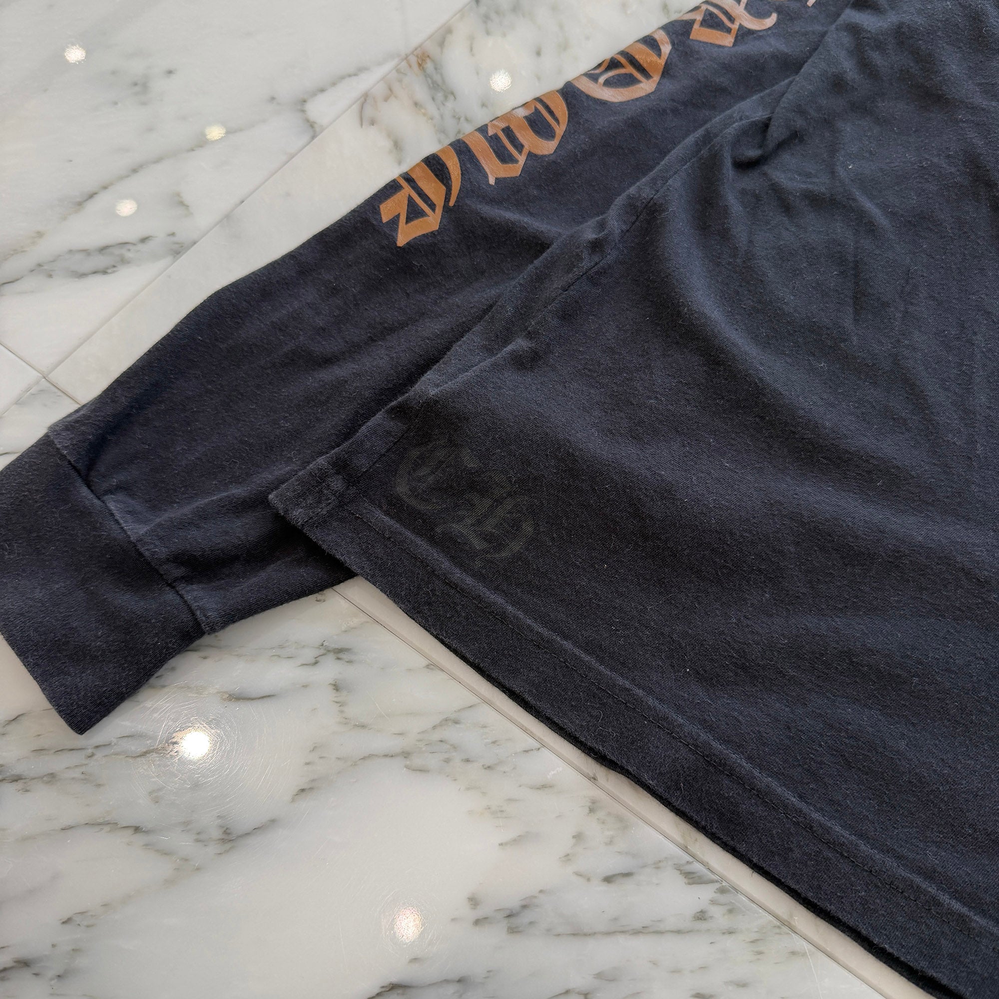 CHROME HEARTS Old English Brown Neck Logo Long Sleeve Tee Size L クロムハーツ オールドイングリッシュ ブラウン ネックロゴ ロングスリーブTシャツ サイズL