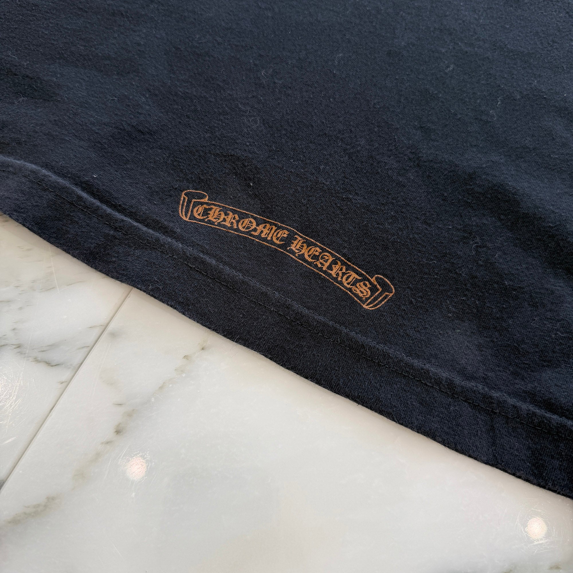 CHROME HEARTS Old English Brown Neck Logo Long Sleeve Tee Size L クロムハーツ オールドイングリッシュ ブラウン ネックロゴ ロングスリーブTシャツ サイズL