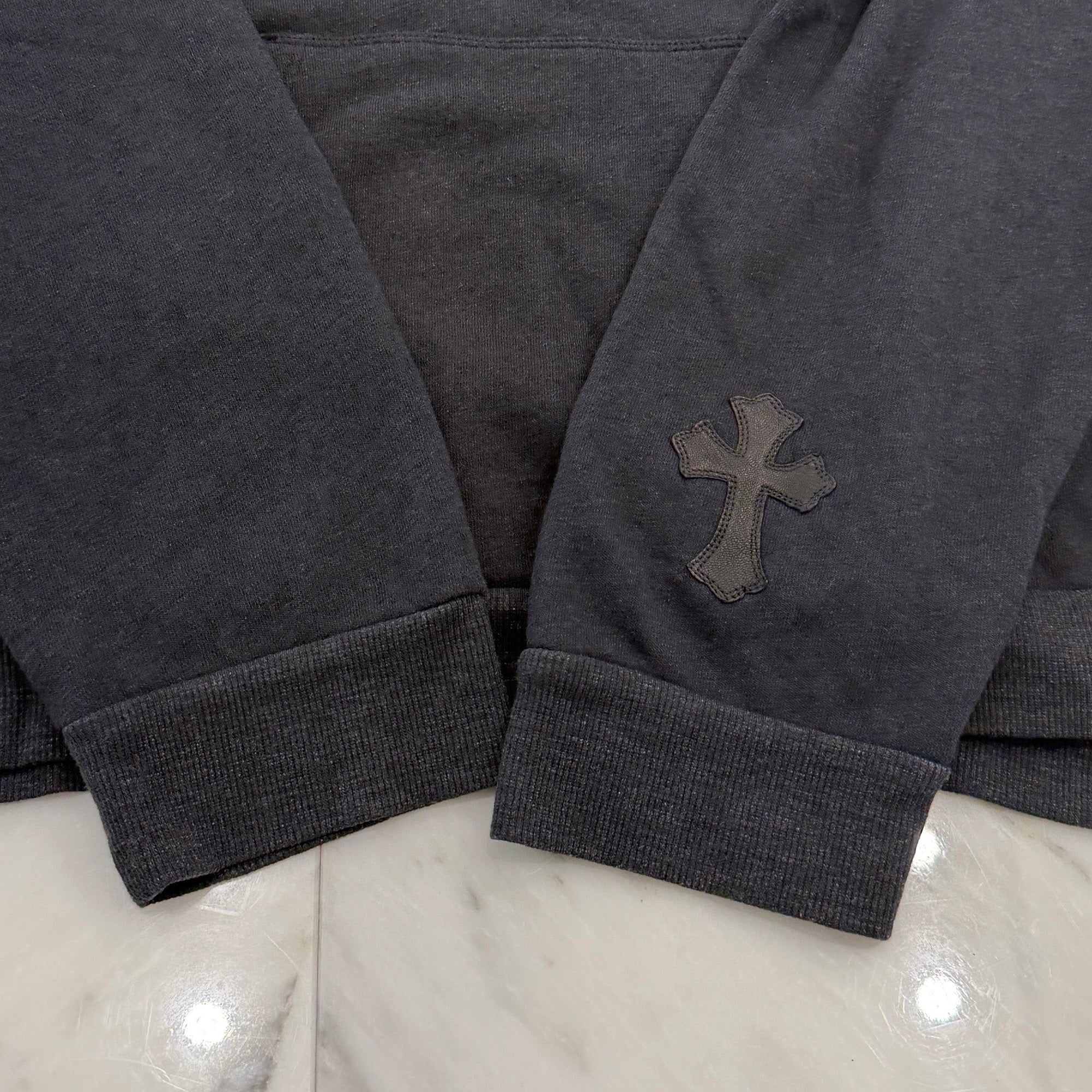 CHROME HEARTS Y NOT Cemetery Cross Leather Patch Pullover Hoodie Size XL クロムハーツ ワイノット セメタリークロスレザーパッチ プルオーバー フーディー サイズXL