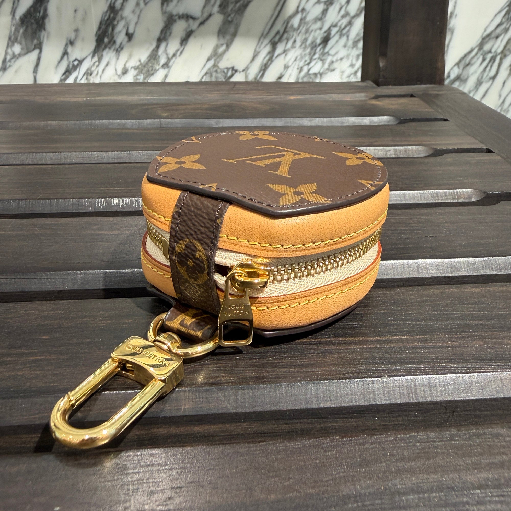 LOUIS VUITTON Monogram Etui Earphone Case GI0495 ルイヴィトン モノグラム エテュイ イヤホン ケース