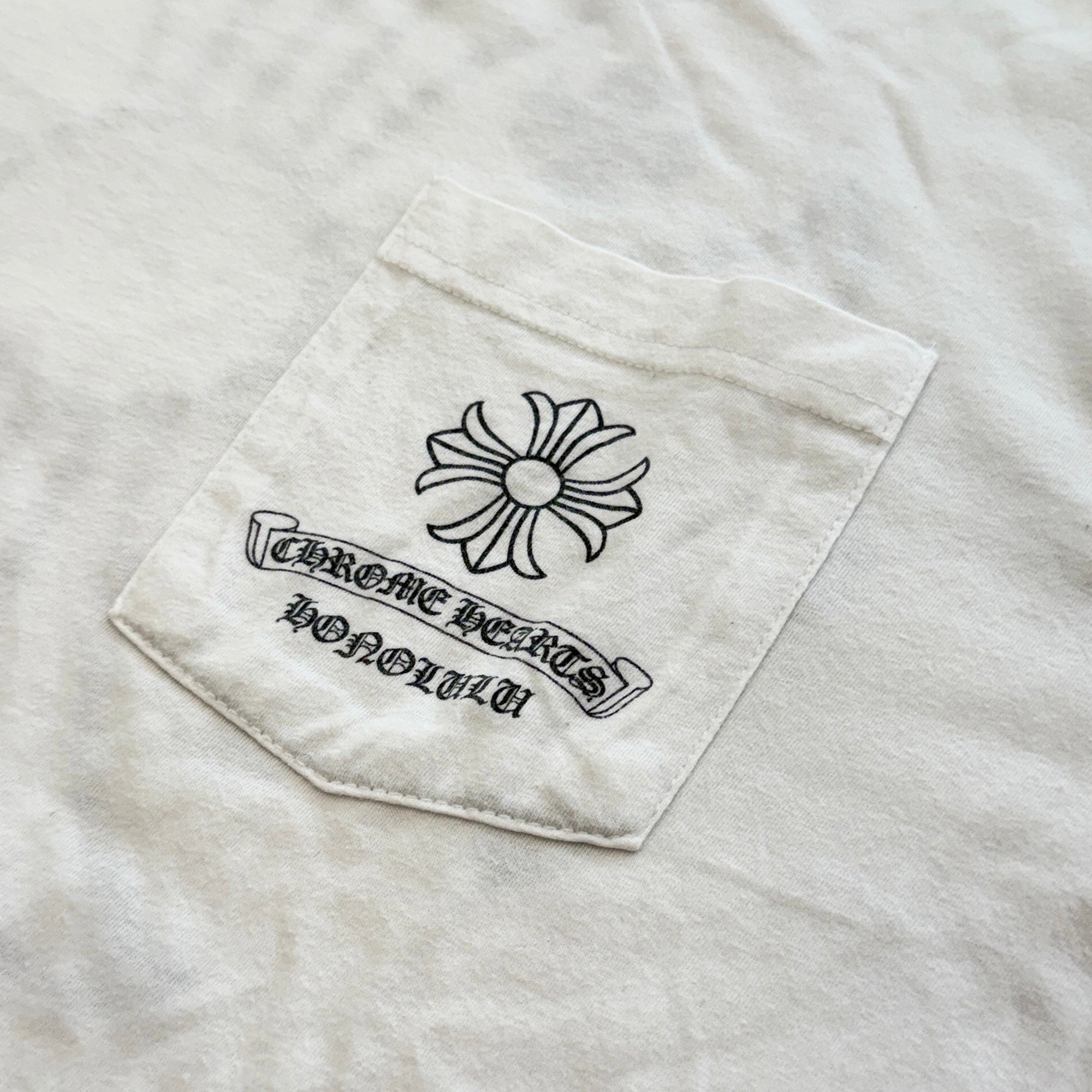 CHROME HEARTS Honolulu Limited Back CH Plus Print Tee Size XL クロムハーツ ホノルル限定 バック CHプラス プリント Tシャツ サイズXL