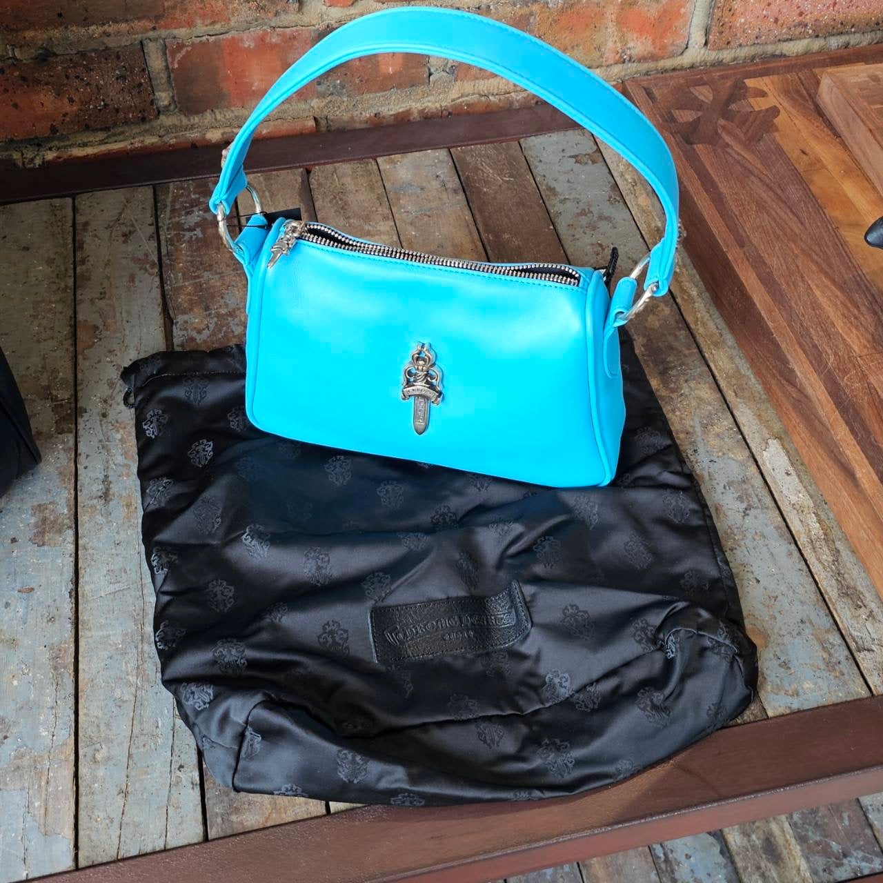 ｸﾛﾑﾊｰﾂ ショルダーバッグ CHICKEN NUGGET　新品 自身購入品 CHROME HEARTS CHICKEN NUGGET Small Leather Shoulder Bag クロム