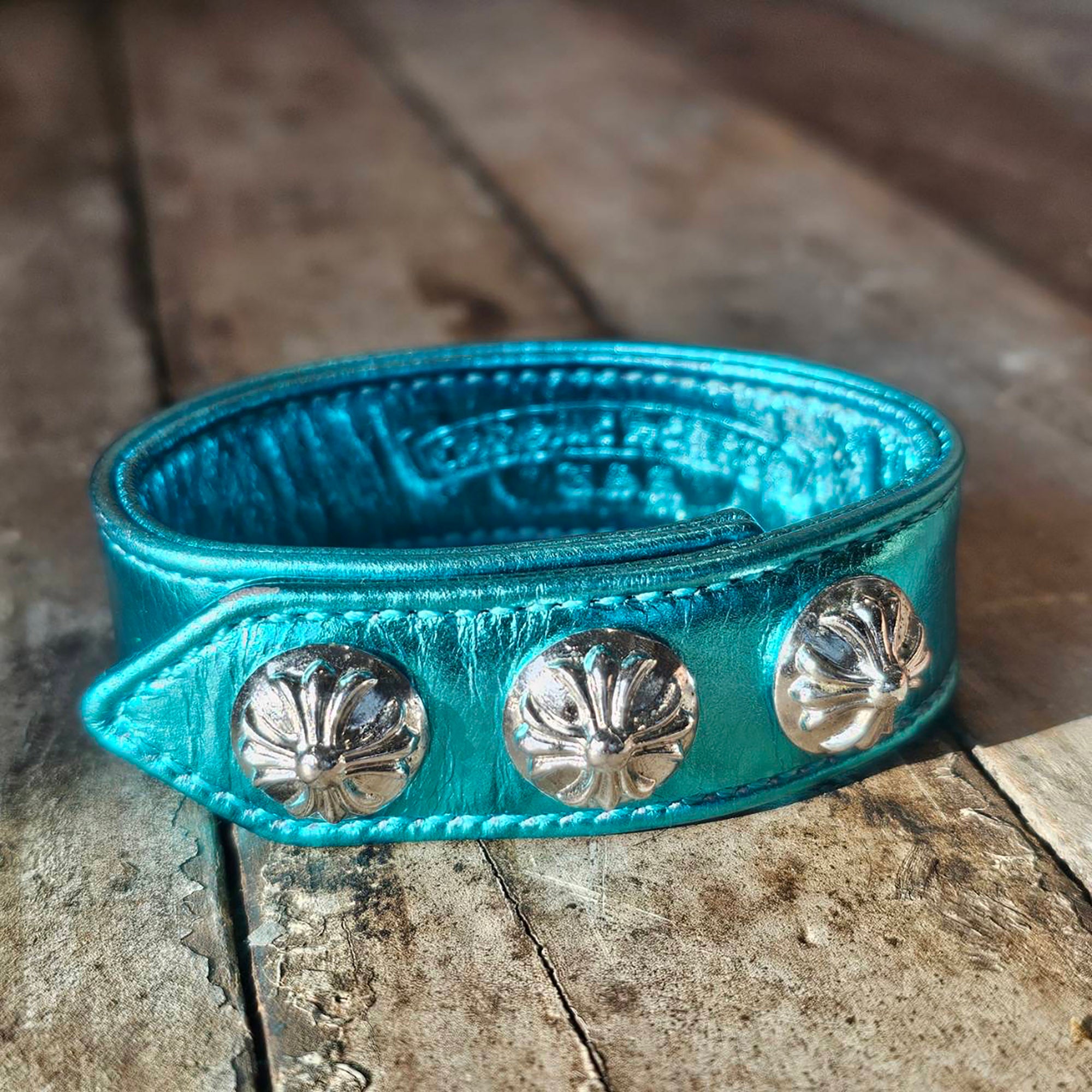 CHROME HEARTS 3BTN 2SNP LEATHER BRACELET クロムハーツ クロスボール 3ボタン 2スナップ レザーブレスレット