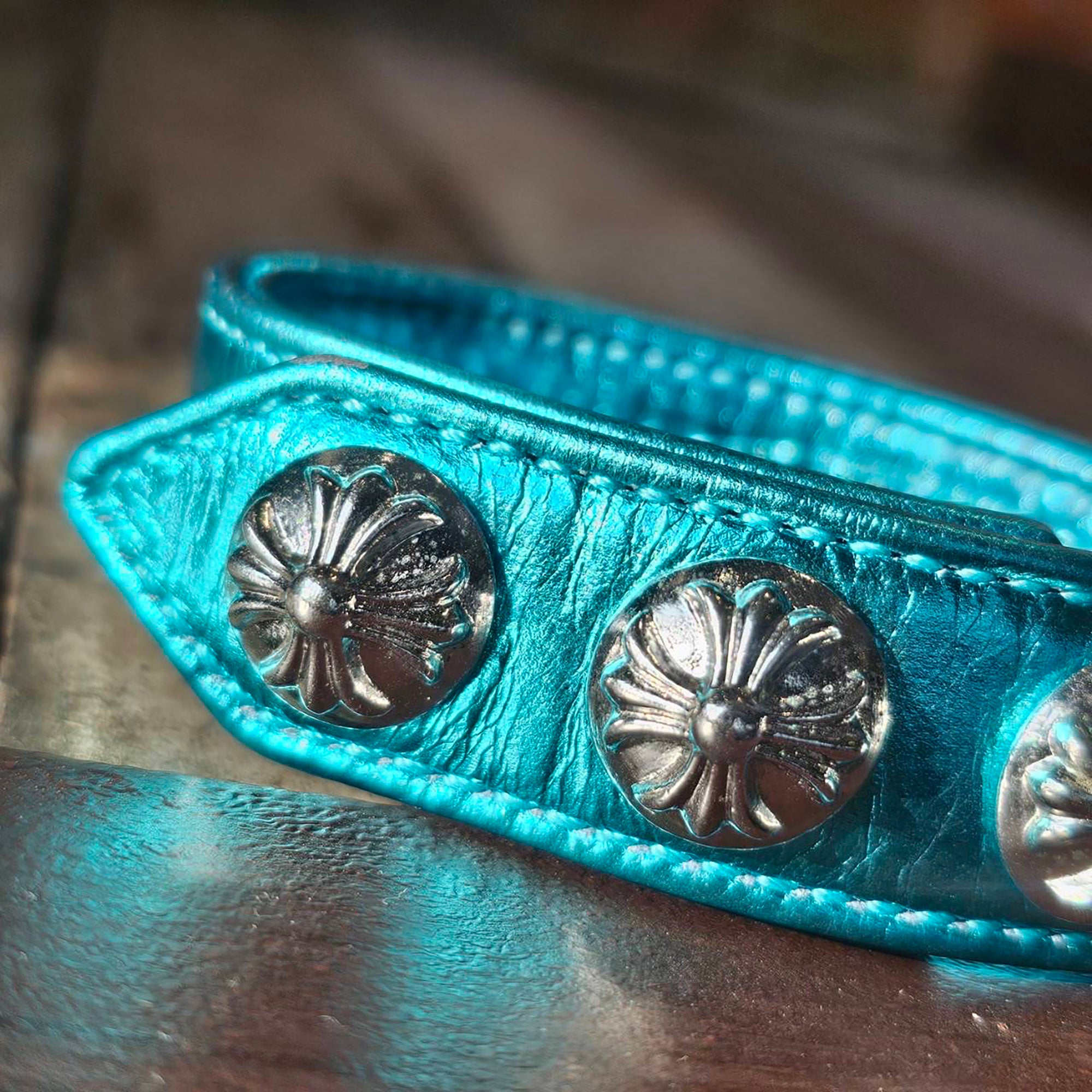 CHROME HEARTS 3BTN 2SNP LEATHER BRACELET クロムハーツ クロスボール 3ボタン 2スナップ レザーブレスレット