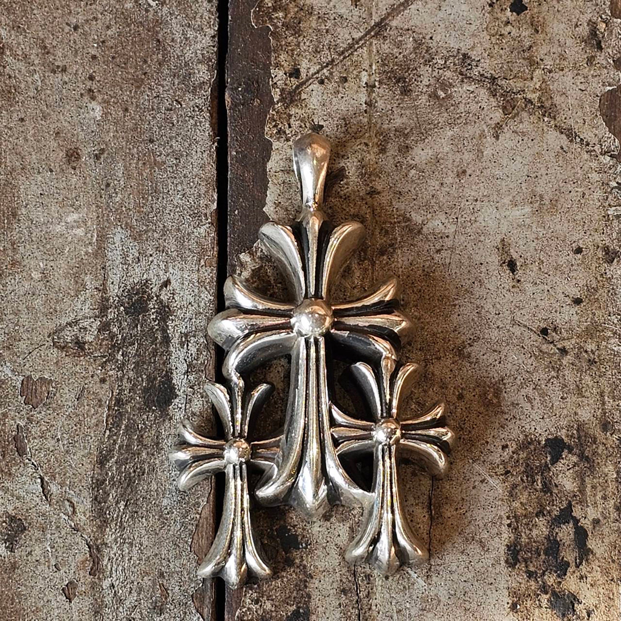 CHROME HEARTS Small Triple Cross Pendant Top クロムハーツ スモール トリプルクロス ペンダントトップ