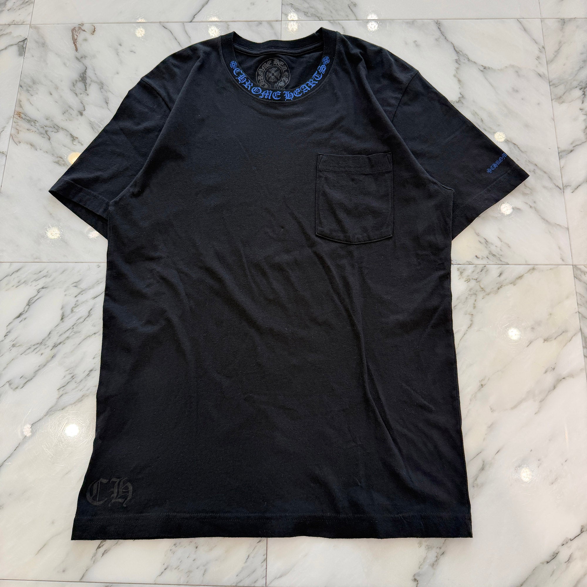 CHROME HEARTS 2025SS Old English Neck Logo Tee Size M クロムハーツ オールドイングリッシュ ネックロゴ Tシャツ サイズM