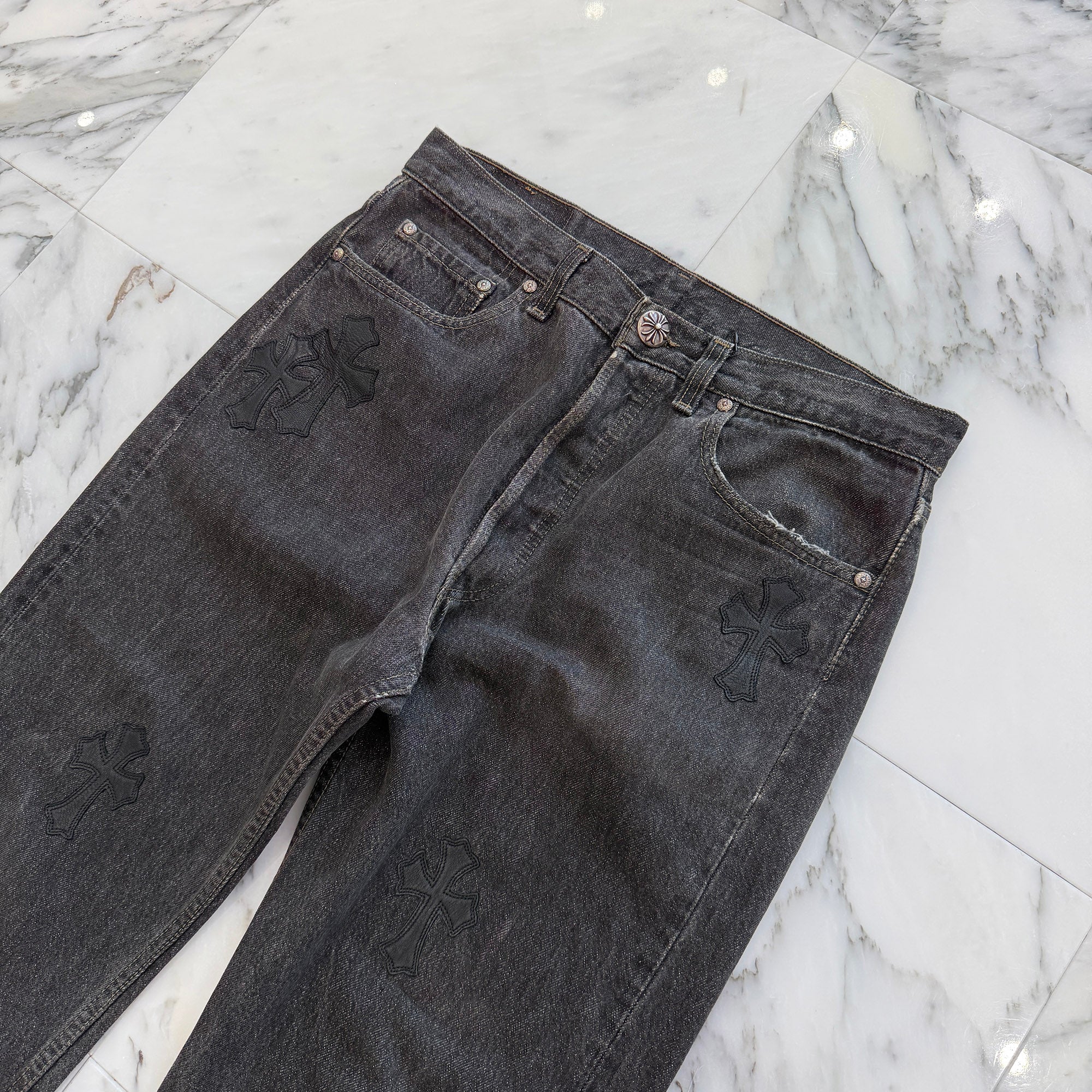 CHROME HEARTS × Levi's 501 VNTG Leather Cross Patch Denim Pants