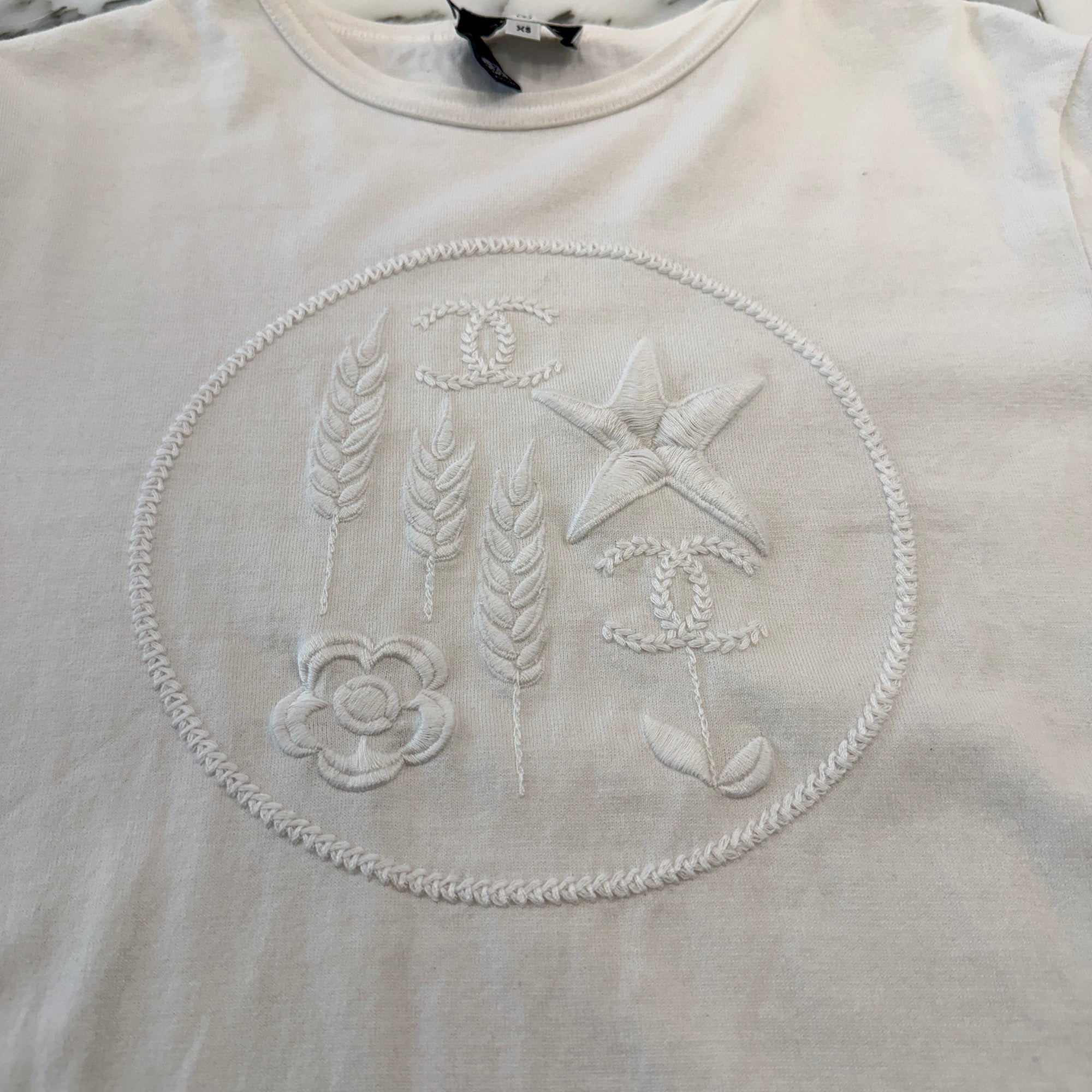 CHANEL 2022SS Circle Embossed Logo Short Sleeve Tee P72456K10424 Size XS シャネル サークル刺繍ロゴ ショートスリーブTシャツ サイズXS