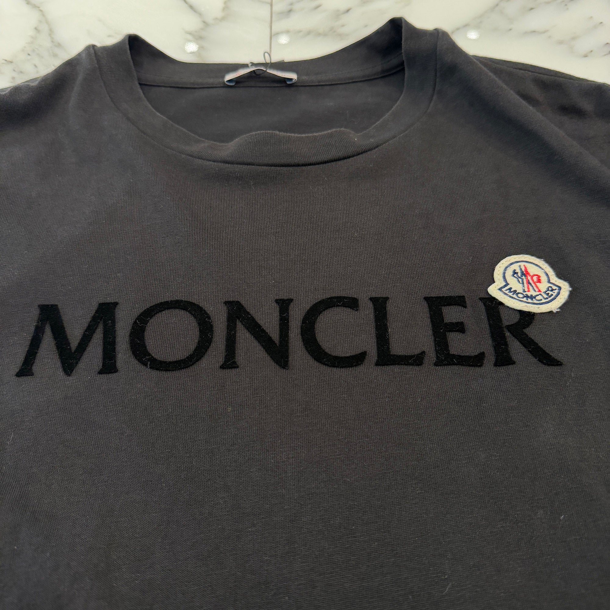 MONCLER MAGLIA Flock Logo Cotton Crew Neck Tee K10918C00075 8390T Size L モンクレール フロックロゴ コットン クルーネック Tシャツ サイズL