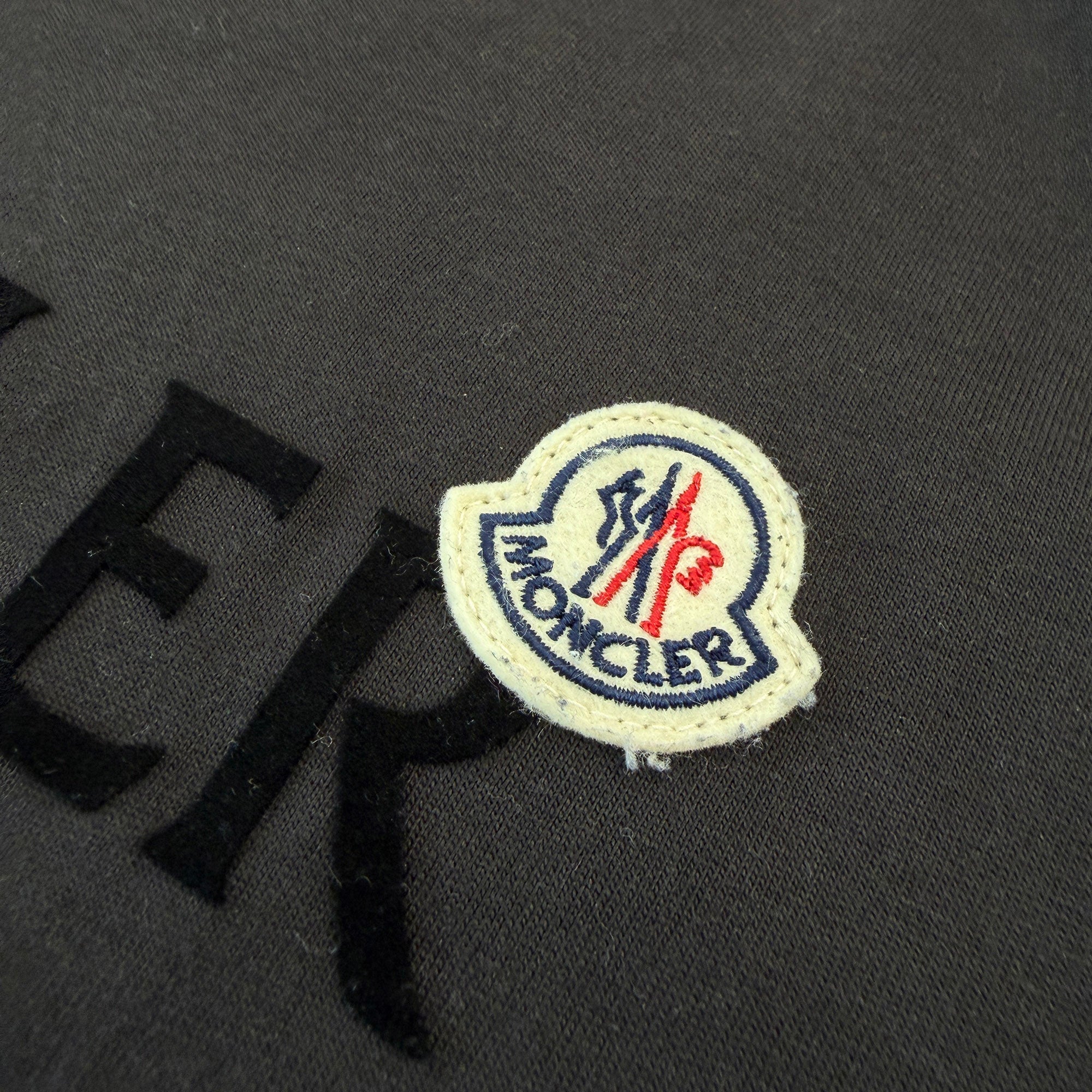 MONCLER MAGLIA Flock Logo Cotton Crew Neck Tee K10918C00075 8390T Size L モンクレール フロックロゴ コットン クルーネック Tシャツ サイズL