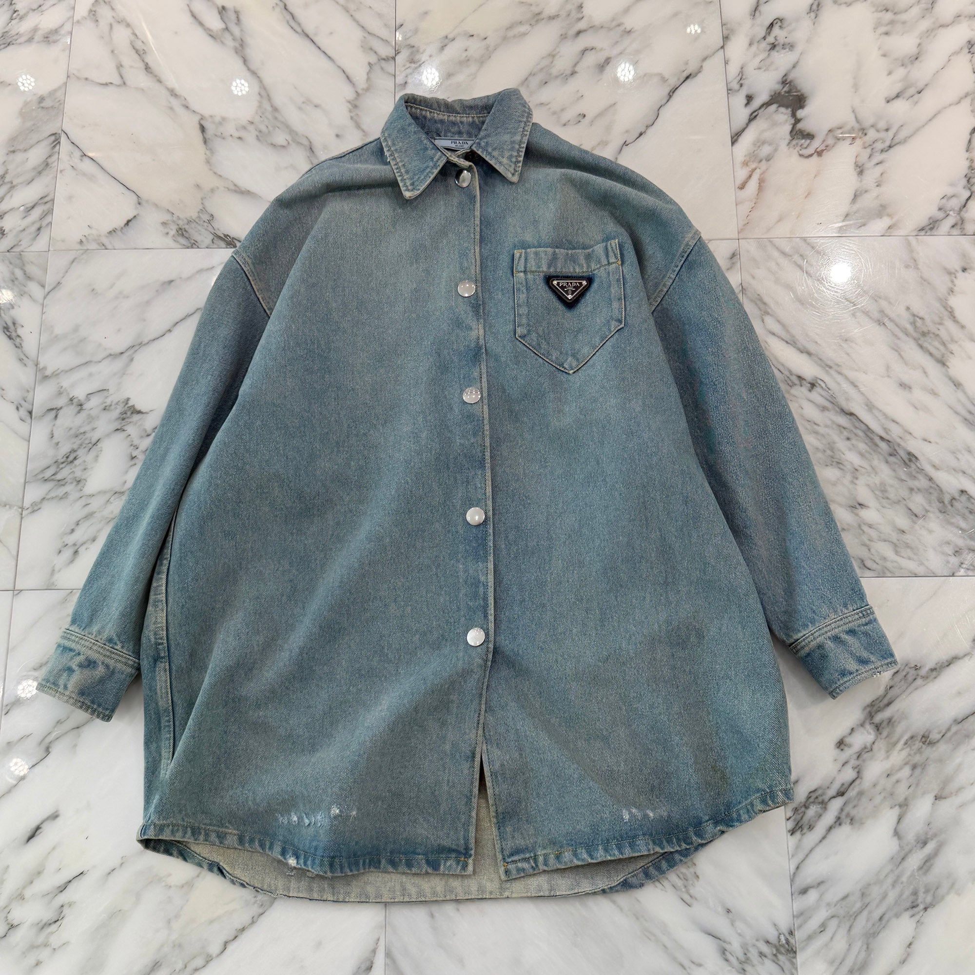PRADA 2021AW Triangle Logo Plate Oversized Organic Denim Shirt GFC036 S212 1ZAB Size 38 プラダ トライアングルロゴプレート オーバーサイズ オーガニック デニムシャツ サイズ38