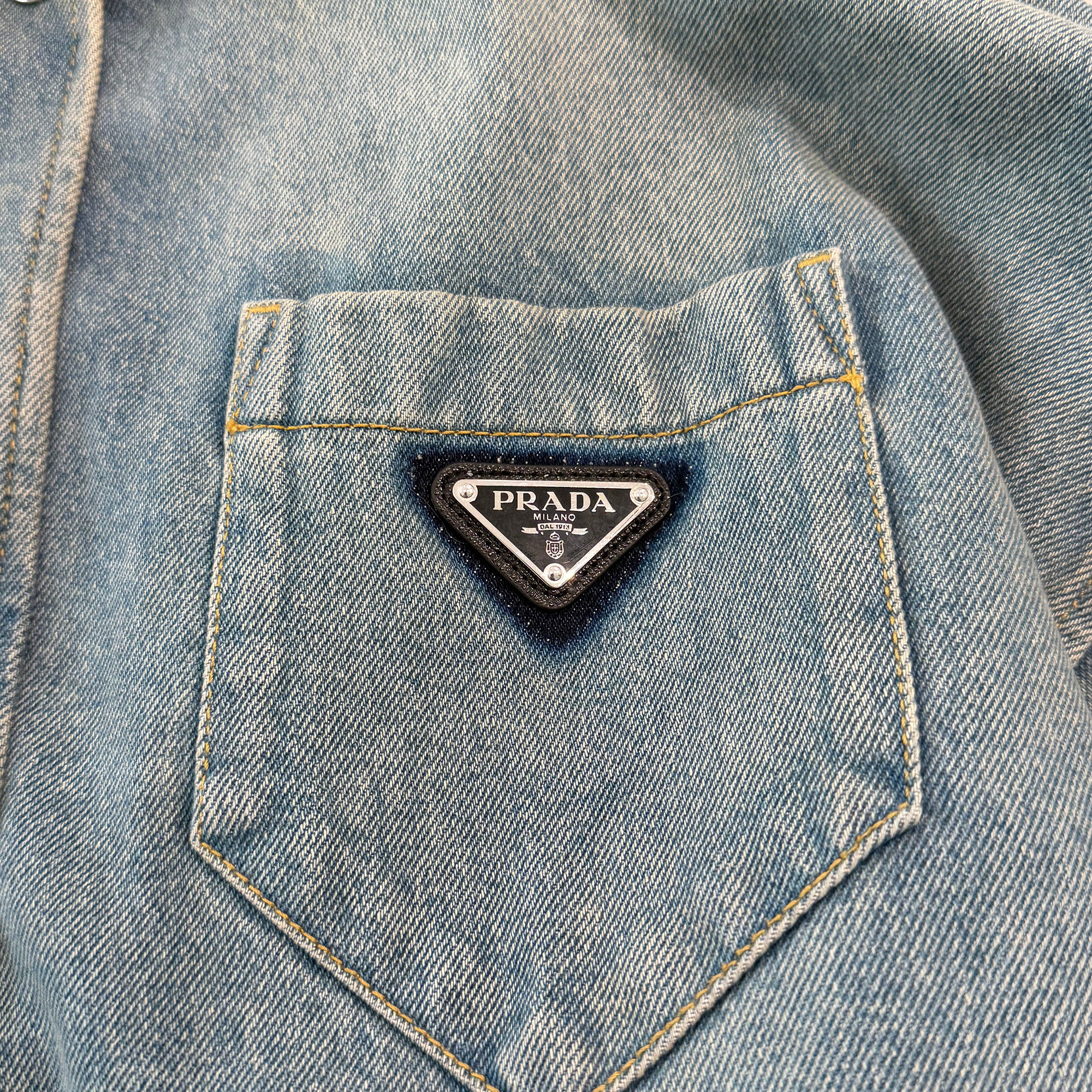 PRADA 2021AW Triangle Logo Plate Oversized Organic Denim Shirt GFC036 S212 1ZAB Size 38 プラダ トライアングルロゴプレート オーバーサイズ オーガニック デニムシャツ サイズ38