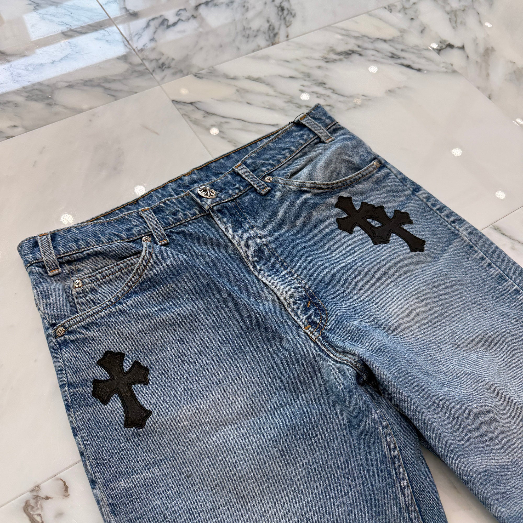 CHROME HEARTS × Levi's VNTG Leather Cross Patch Jeans Size 32 クロムハーツ × リーバイス ヴィンテージ レザークロスパッチ ジーンズ デニムパンツ サイズ32