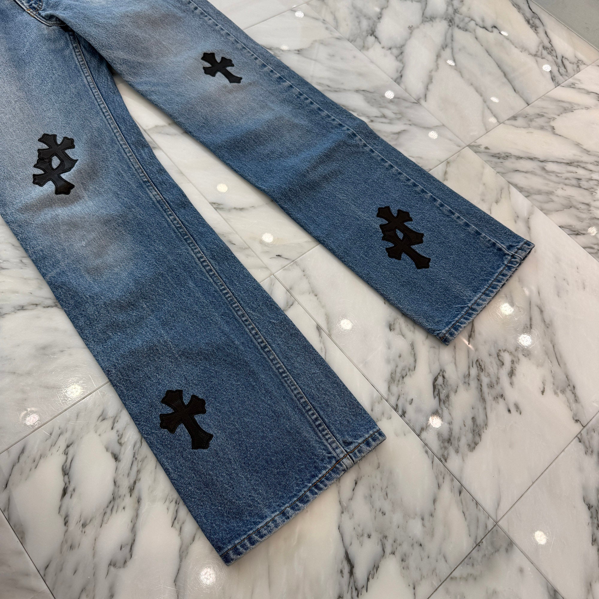 CHROME HEARTS × Levi's VNTG Leather Cross Patch Jeans Size 32 クロムハーツ × リーバイス ヴィンテージ レザークロスパッチ ジーンズ デニムパンツ サイズ32