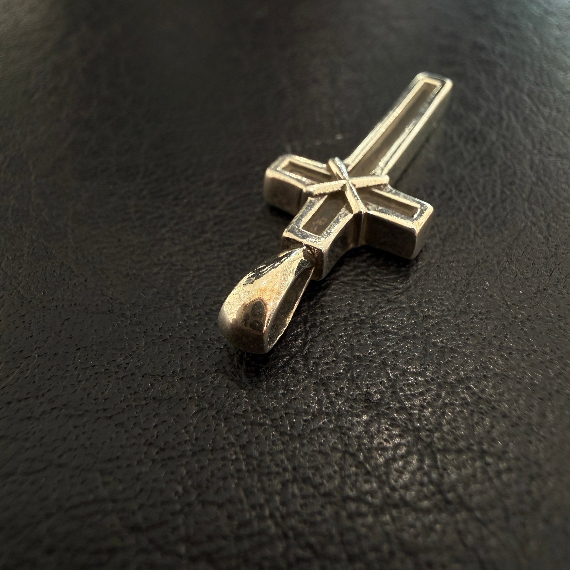CHROME HEARTS MAPPLE THORPE CROSS Charm Pendant Top クロムハーツ メープルソープ クロス チャーム ペンダントトップ