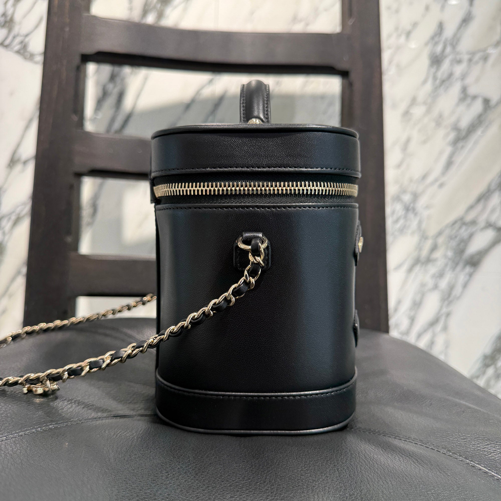 CHANEL COCO Mark Vanity Chain Shoulder Bag シャネル ココマーク バニティ チェーンショルダーバッグ