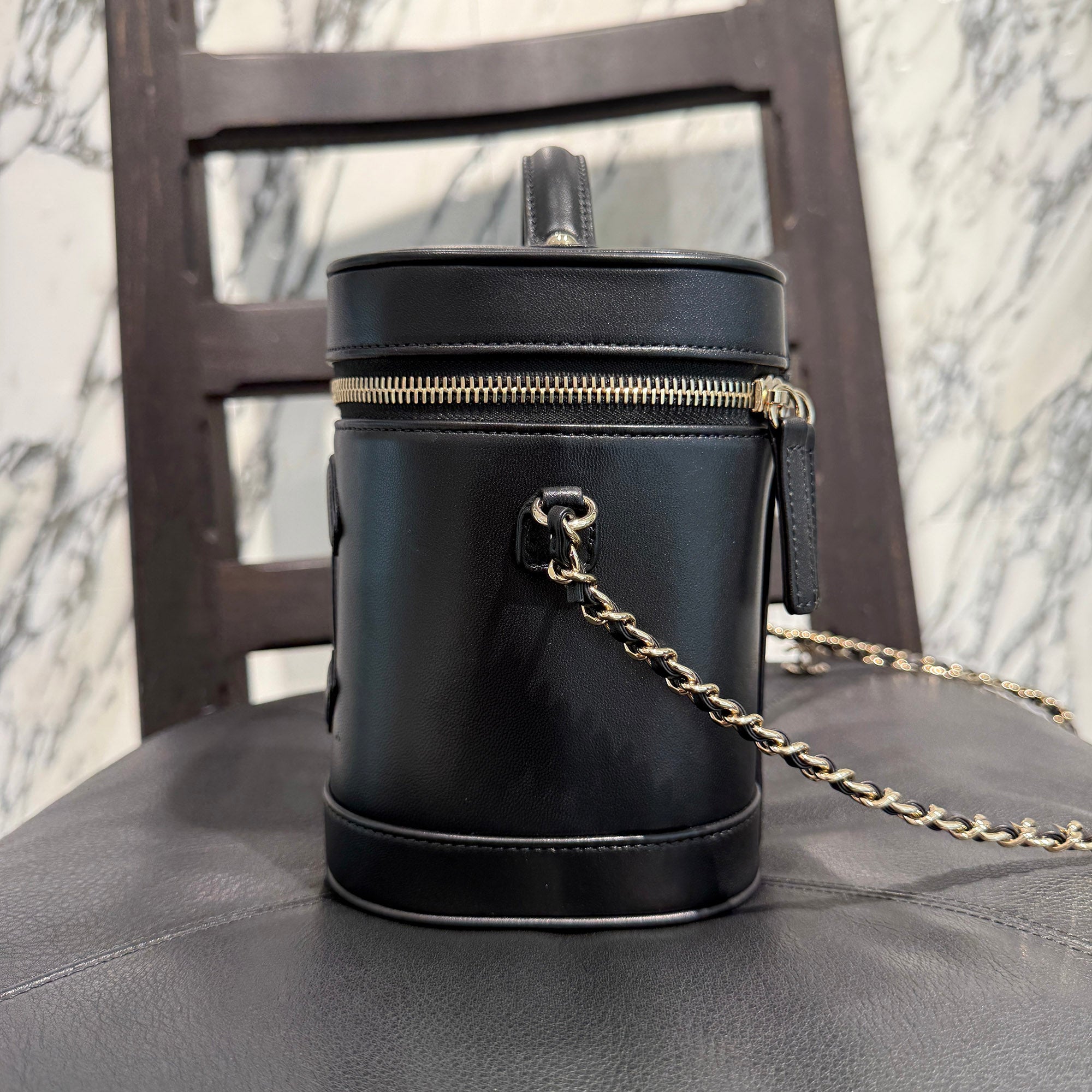 CHANEL COCO Mark Vanity Chain Shoulder Bag シャネル ココマーク バニティ チェーンショルダーバッグ