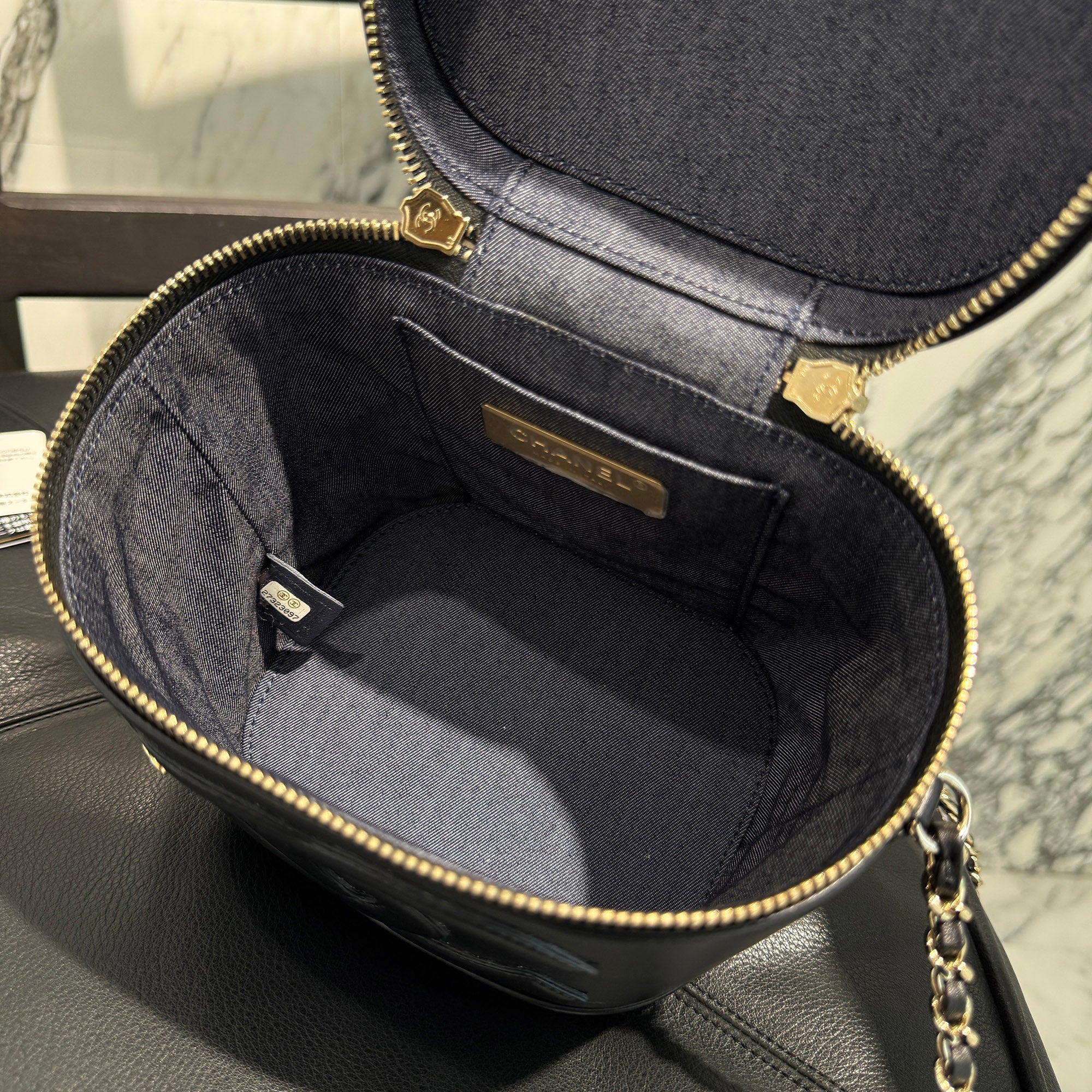 CHANEL COCO Mark Vanity Chain Shoulder Bag シャネル ココマーク バニティ チェーンショルダーバッグ