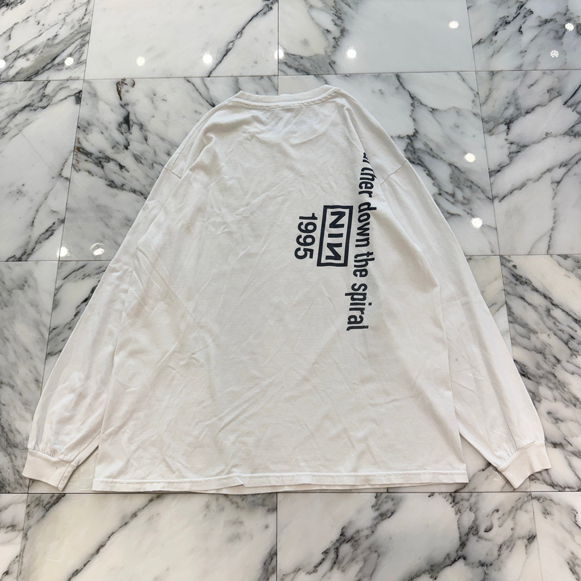 Vintage 90's Nine Inch Nails "Sfurther Down The Spiral" 1995 Hanes L/S Tee Size XL ヴィンテージ 90's ナイン・インチ・ネイルズ "スファーザー・ダウン・ザ・スパイラル" 1995 ヘインズ社製 ロングスリーブTシャツ サイズXL