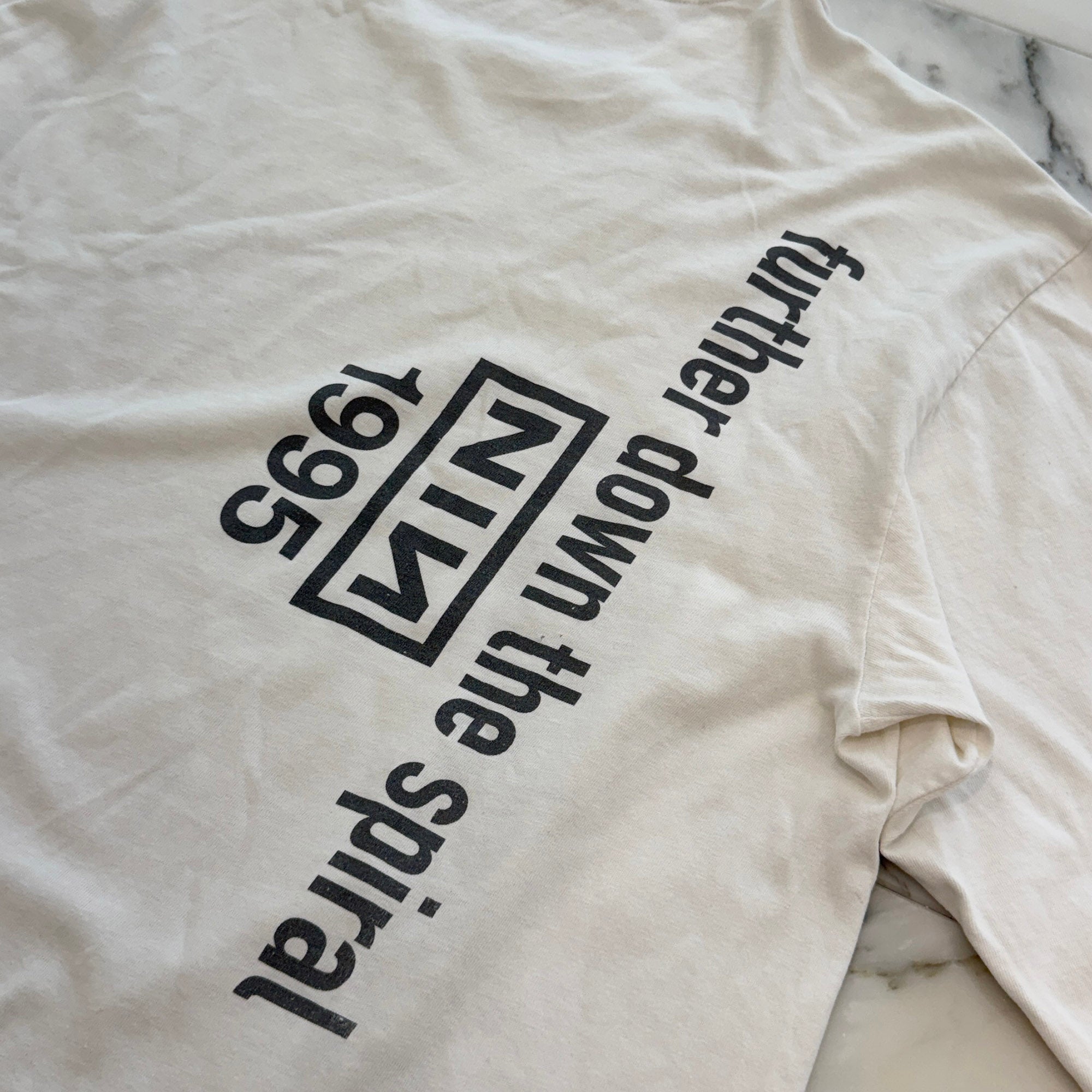 Vintage 90's Nine Inch Nails "Sfurther Down The Spiral" 1995 Hanes L/S Tee Size XL ヴィンテージ 90's ナイン・インチ・ネイルズ "スファーザー・ダウン・ザ・スパイラル" 1995 ヘインズ社製 ロングスリーブTシャツ サイズXL
