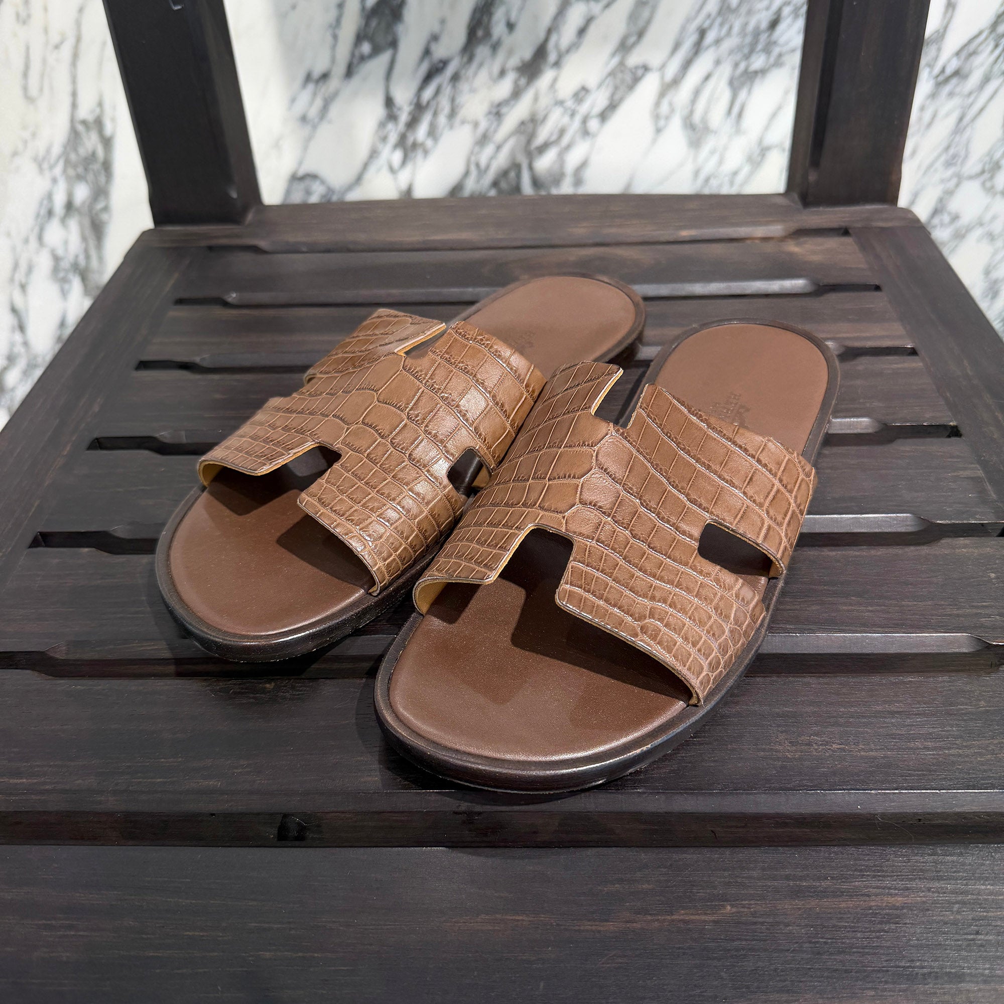 HERMES Izmir Crocodile Flat Sandals "Cocaon" Size 40 (約25.0cm) エルメス イズミール クロコダイル フラットサンダル "コカオン" サイズ40 (約25.0cm)