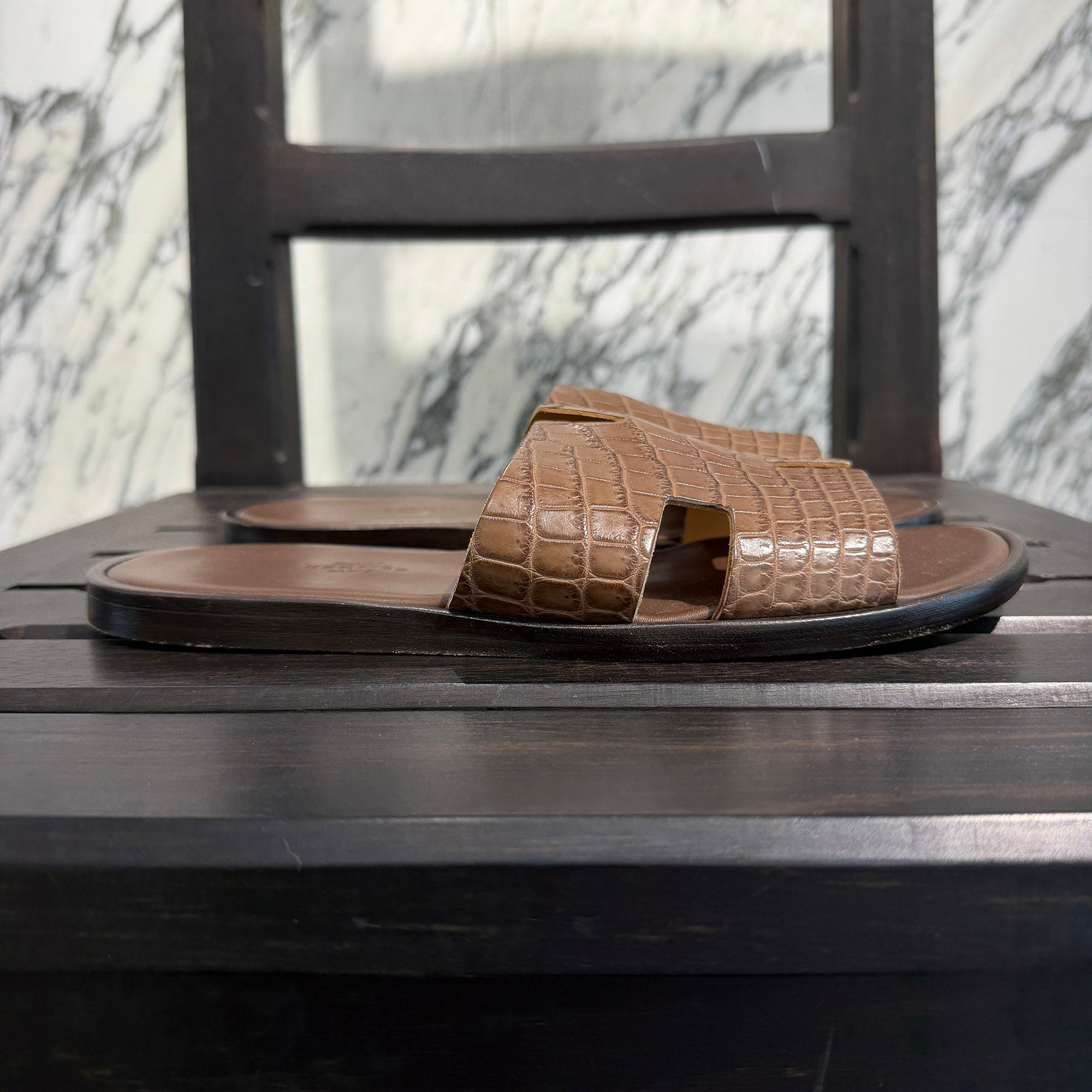 HERMES Izmir Crocodile Flat Sandals "Cocaon" Size 40 (約25.0cm) エルメス イズミール クロコダイル フラットサンダル "コカオン" サイズ40 (約25.0cm)