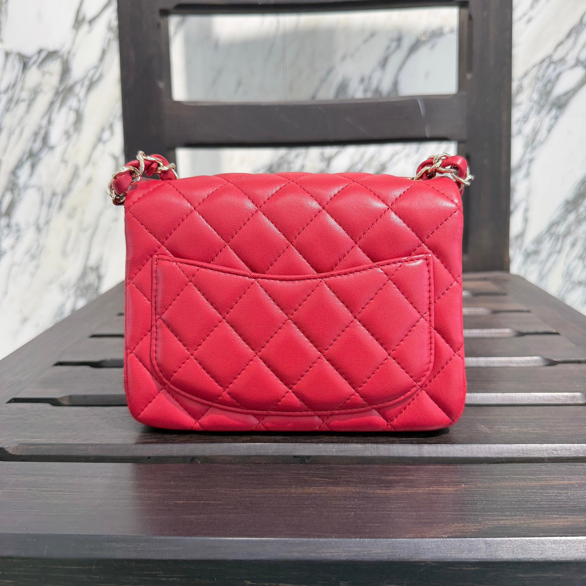 CHANEL Mini Matelassé Classic Shoulder Bag A35200 シャネル ミニ マトラッセ クラシック ショルダーバッグ
