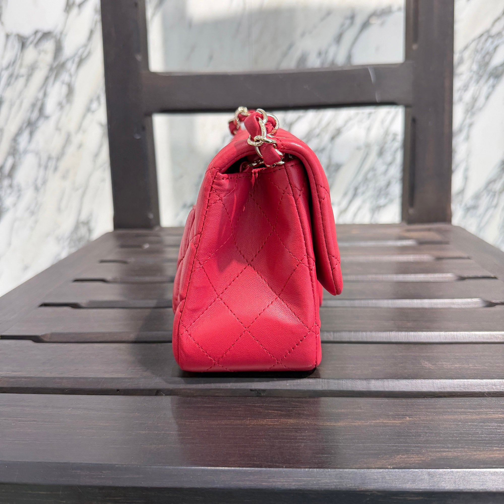 CHANEL Mini Matelassé Classic Shoulder Bag A35200 シャネル ミニ マトラッセ クラシック ショルダーバッグ