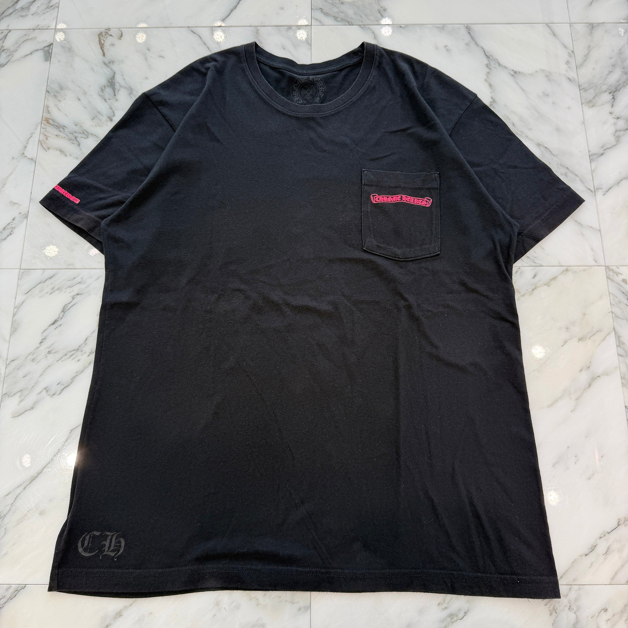 CHROME HEARTS Pink Made in Hollywood Vertical Logo Tee Size XL クロムハーツ ピンク メイドインハリウッド ヴァーティカルロゴ Tシャツ サイズXL