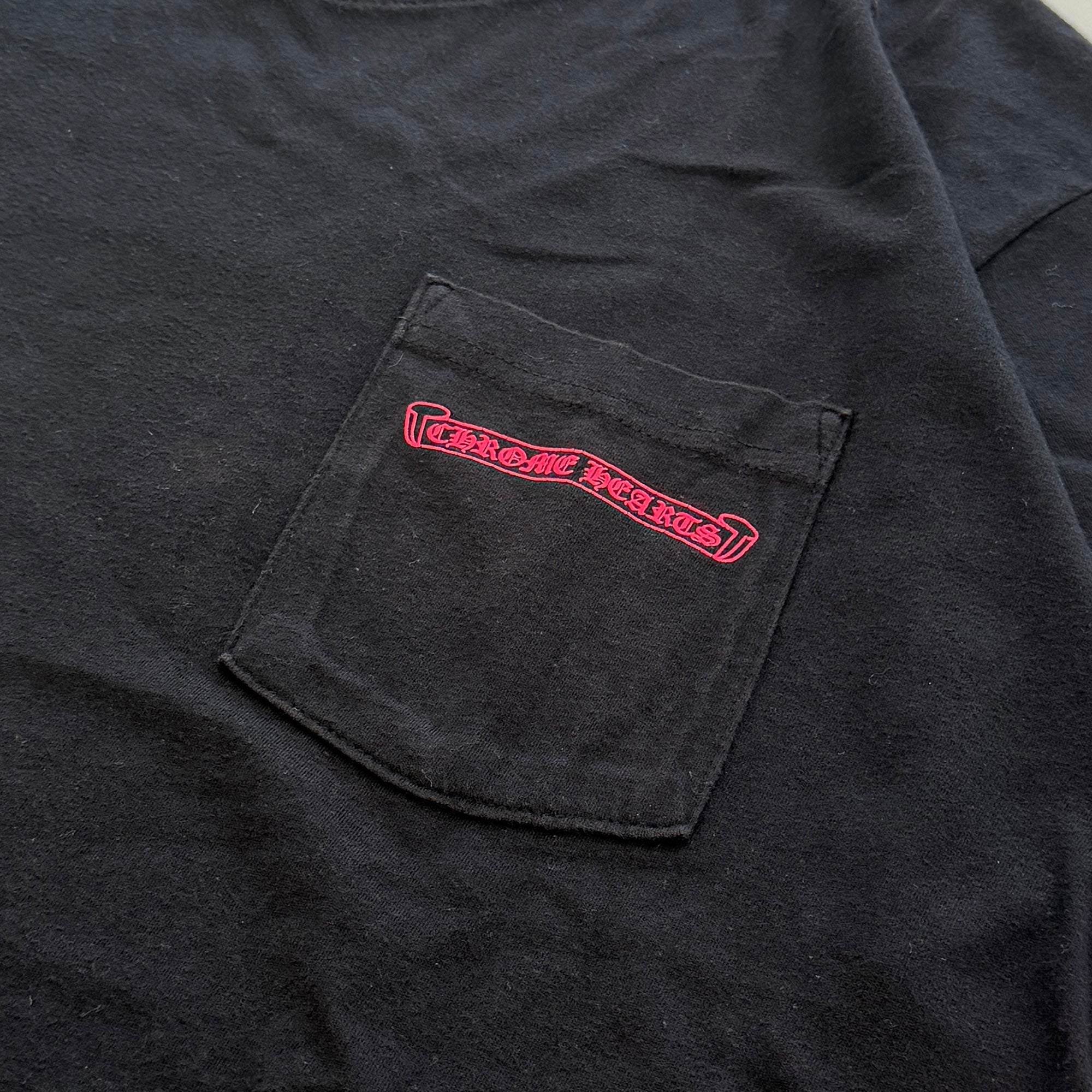 CHROME HEARTS Pink Made in Hollywood Vertical Logo Tee Size XL クロムハーツ ピンク メイドインハリウッド ヴァーティカルロゴ Tシャツ サイズXL