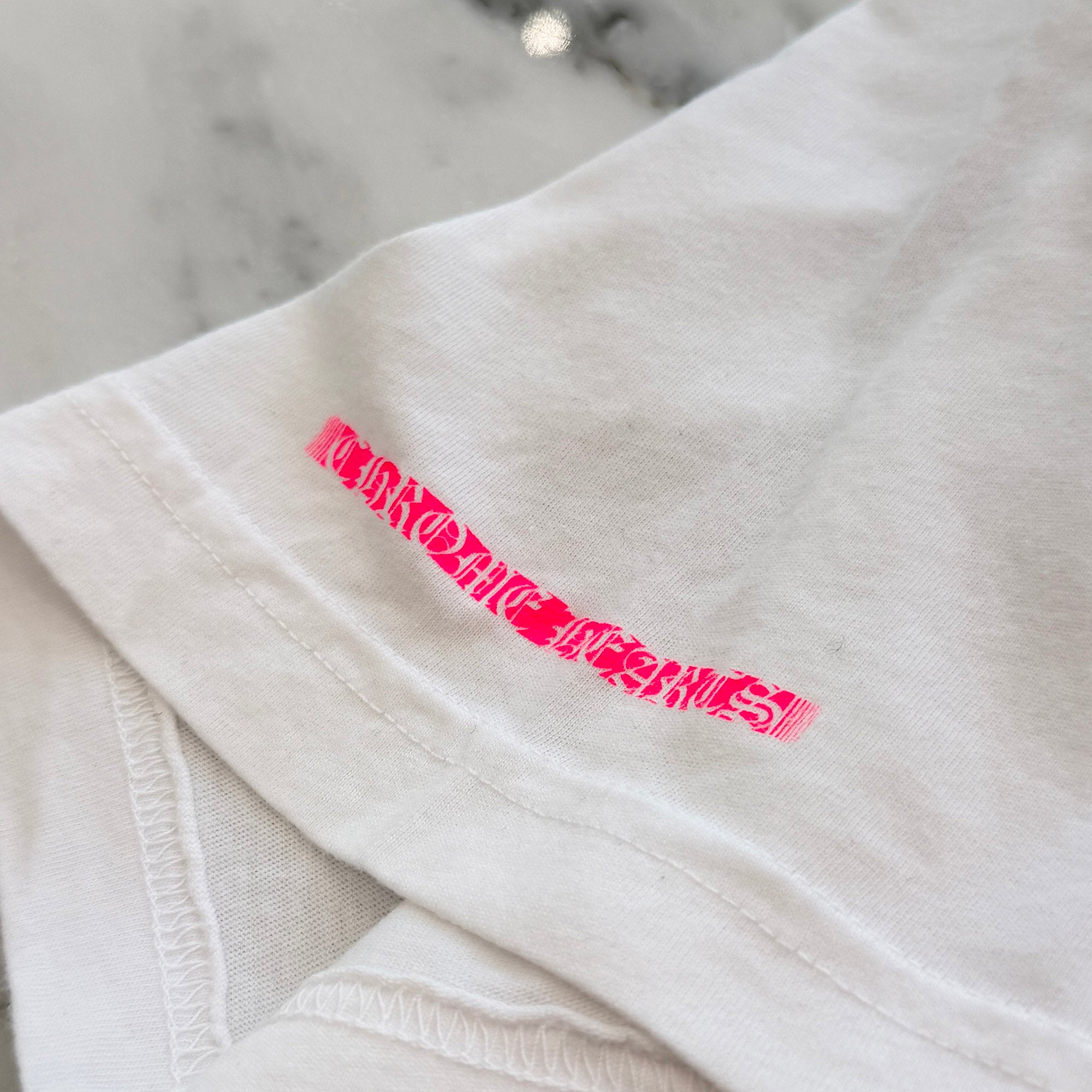 CHROME HEARTS Pink Made In Hollywood Vertical Logo Tee Size L クロムハーツ ピンク メイドインハリウッド ヴァーティカルロゴ Tシャツ サイズL