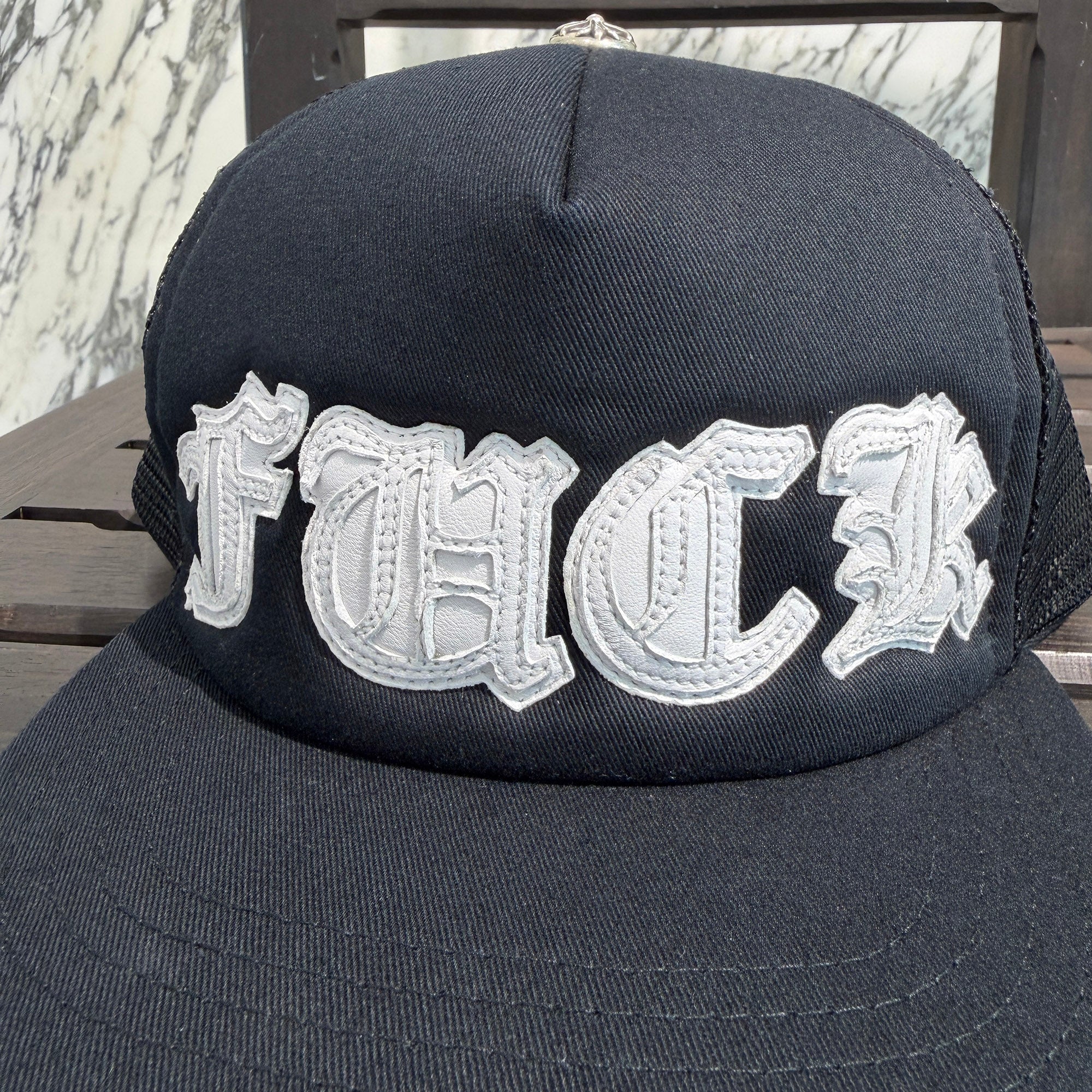 CHROME HEARTS FUCK Leather Patch Trucker Cap Size ONE SIZE (51-61) クロムハーツ ファック レザーパッチ トラッカーキャップ サイズONE SIZE (51-61)