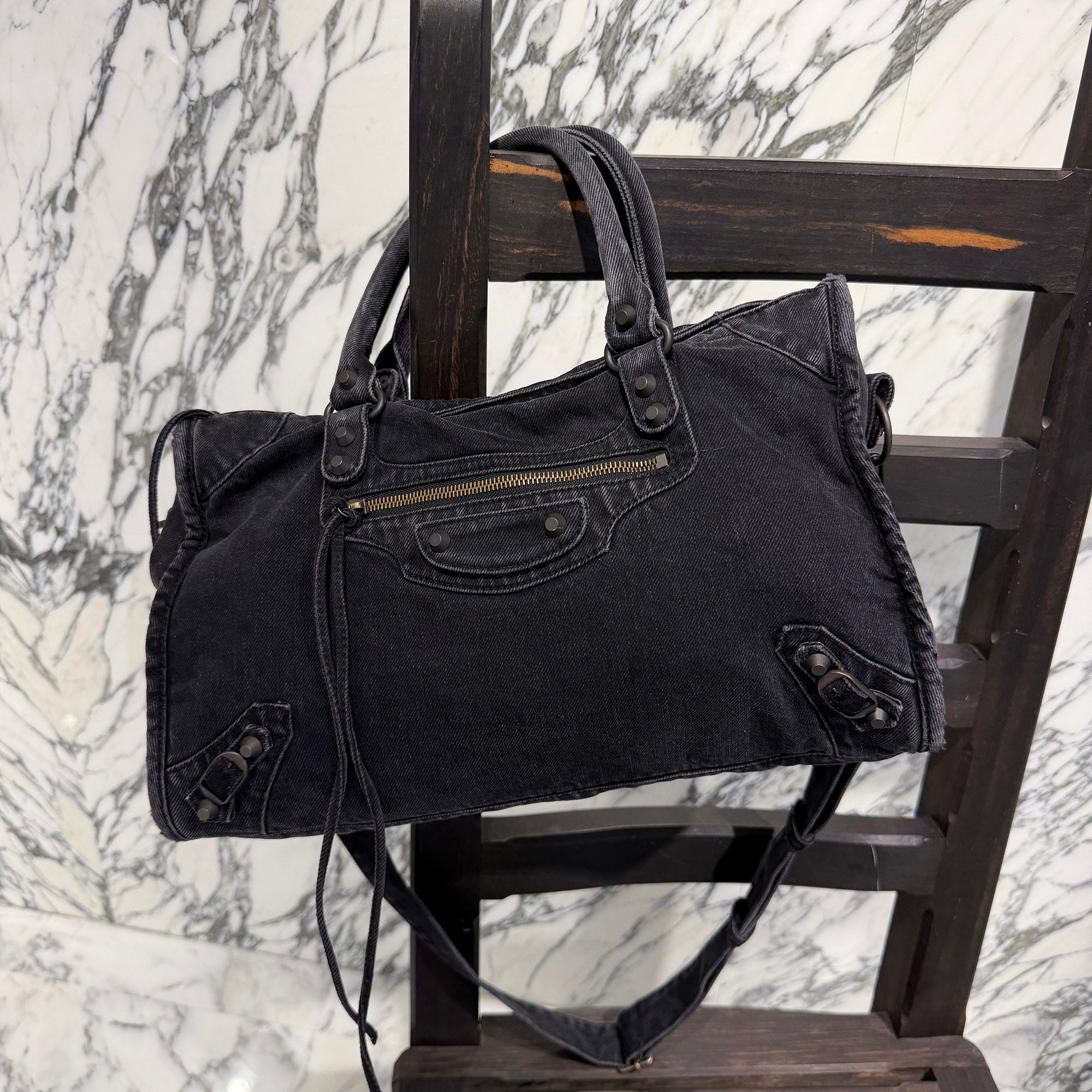 BALENCIAGA Le City Shoulder Bag Medium バレンシアガ ル・シティ ショルダーバッグ ミディアム