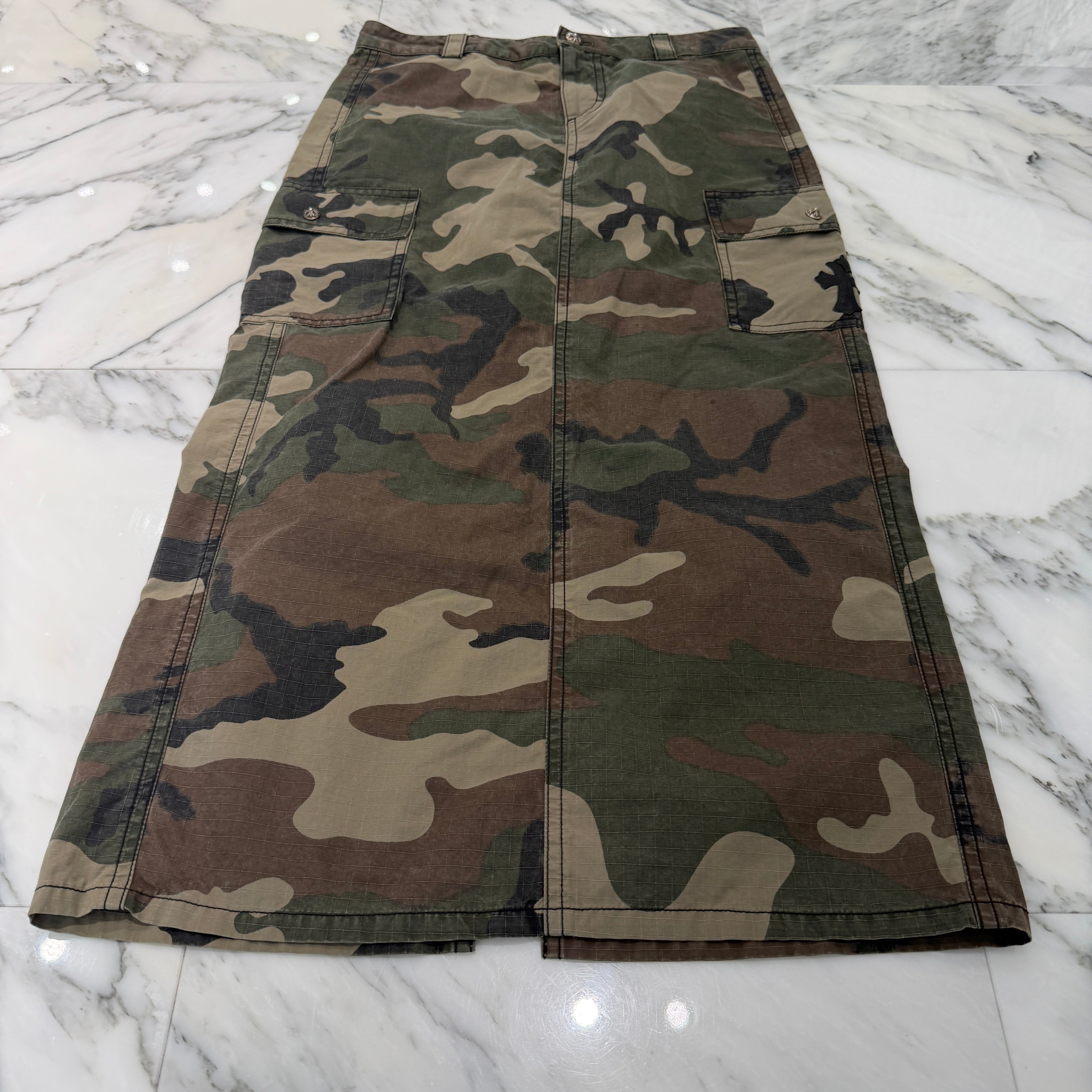 CHROME HEARTS Y NOT Cross Ball Button Camo Back Slit Skirt Size 26 クロムハーツ ワイノット クロスボールボタン カモ バック スリットスカート サイズ26