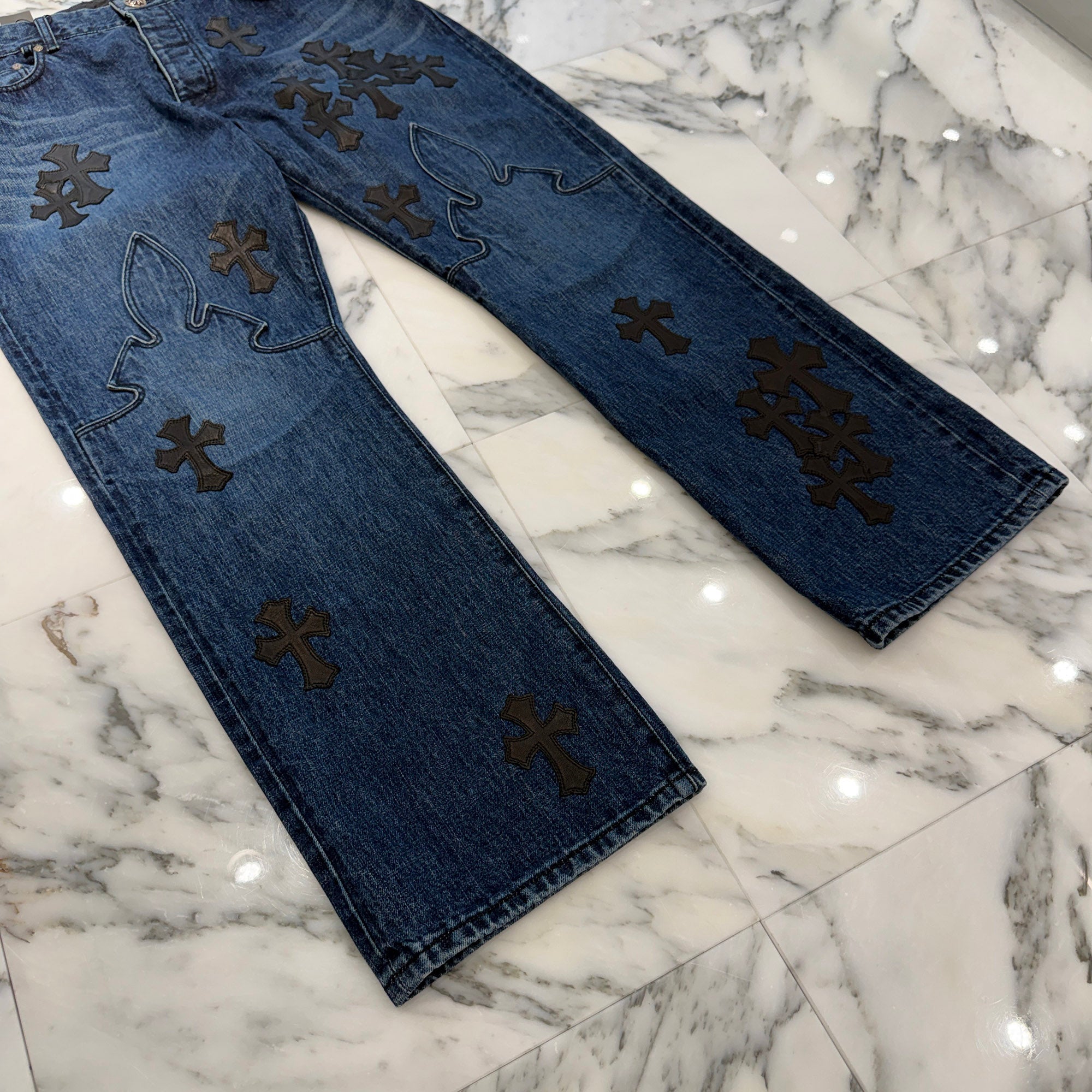 CHROME HEARTS Leather Cross Patch Cross Ball Button Flare Knee Denim Pants Size 36 クロムハーツ レザークロスパッチ クロスボールボタン フレアニー デニムパンツ サイズ36