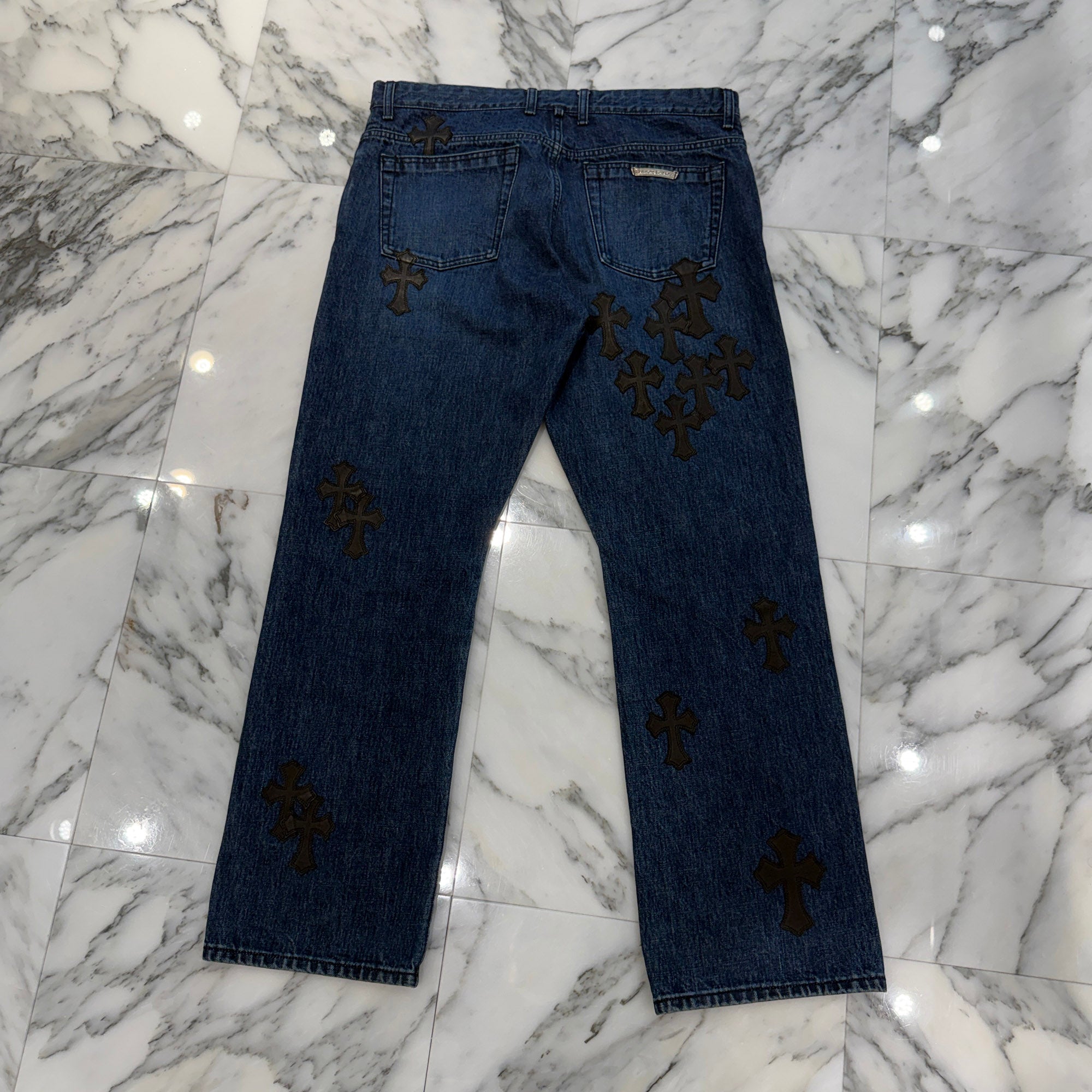 CHROME HEARTS Leather Cross Patch Cross Ball Button Flare Knee Denim Pants Size 36 クロムハーツ レザークロスパッチ クロスボールボタン フレアニー デニムパンツ サイズ36