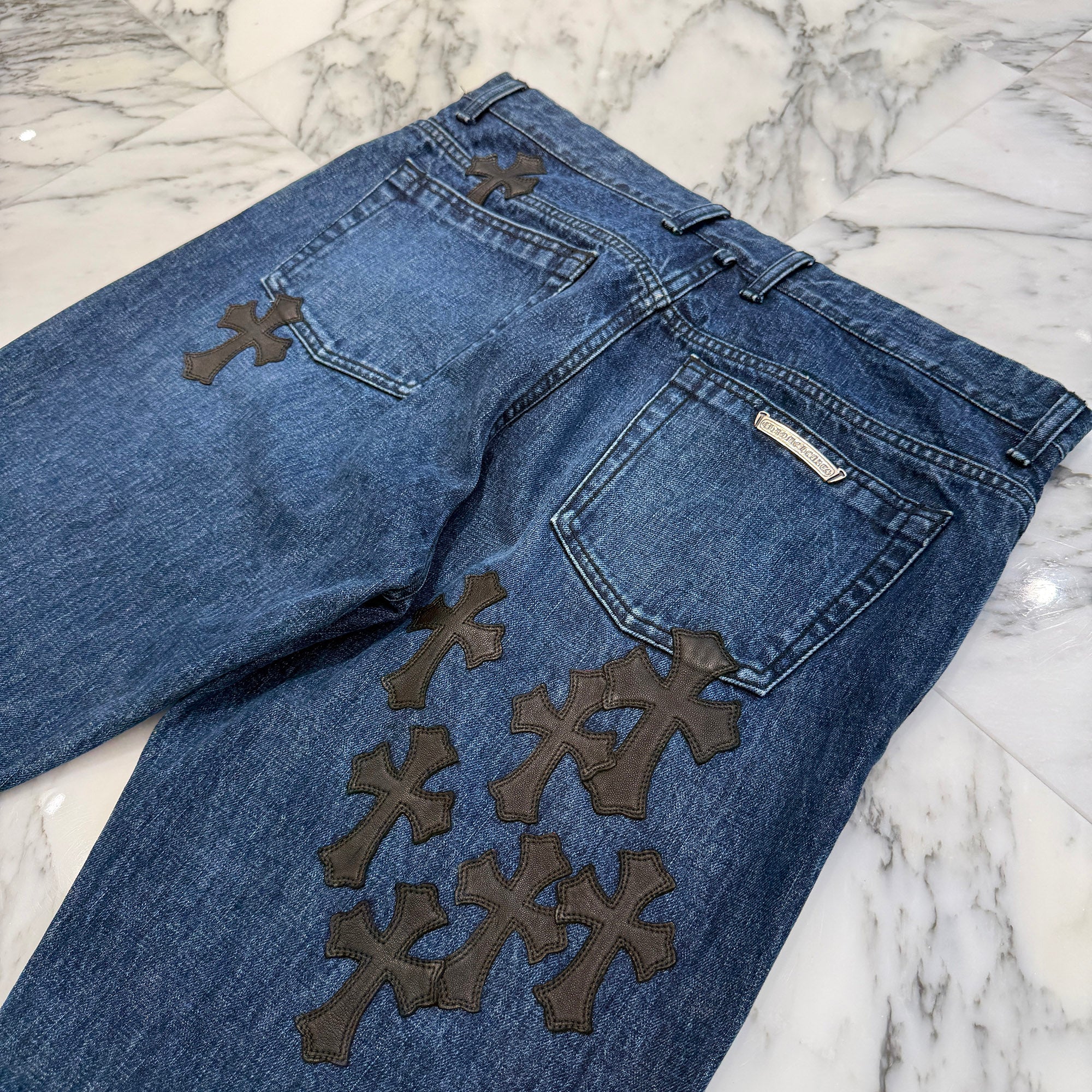 CHROME HEARTS Leather Cross Patch Cross Ball Button Flare Knee Denim Pants Size 36 クロムハーツ レザークロスパッチ クロスボールボタン フレアニー デニムパンツ サイズ36