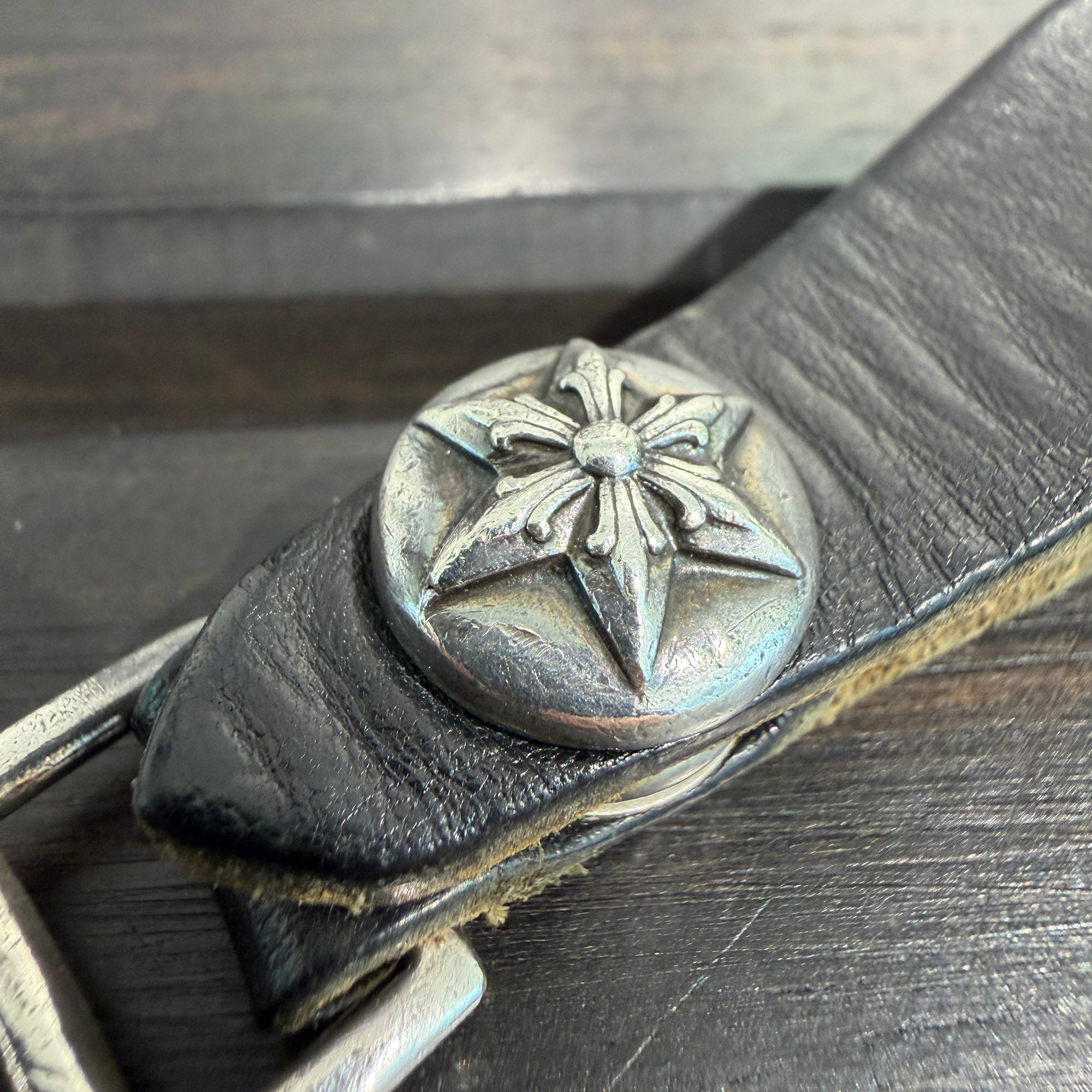 クロムハーツ CHROME HEARTS ベルトループ クロスボールボタン CHROME HEARTS Star Ball Button Leather W Belt Loop クロムハーツ