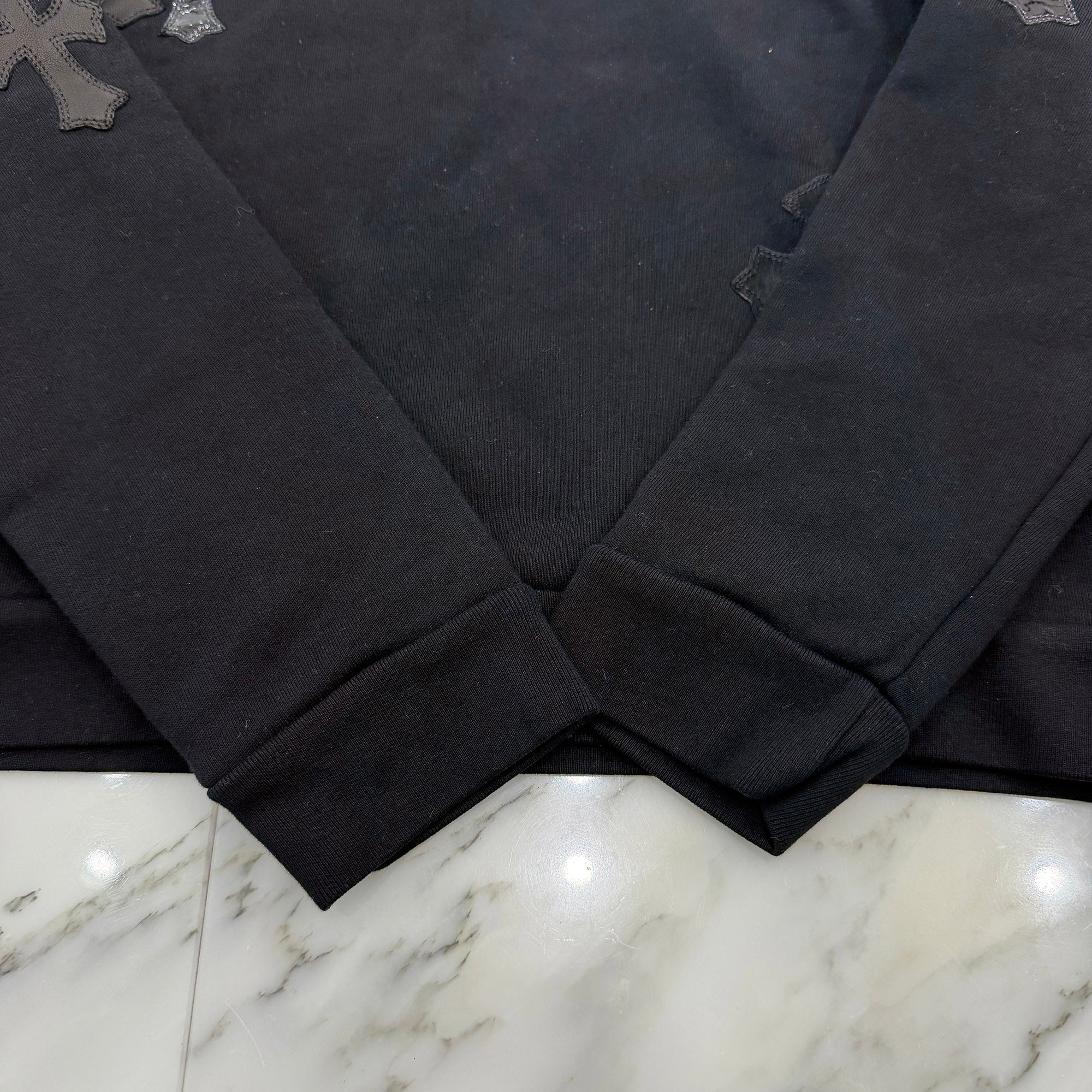 CHROME HEARTS Y NOT Multi Leather Cross Patch Half Zip Sweatshirt Size XS クロムハーツ ワイノット マルチレザークロスパッチ ハーフジップ スウェットシャツ サイズXS