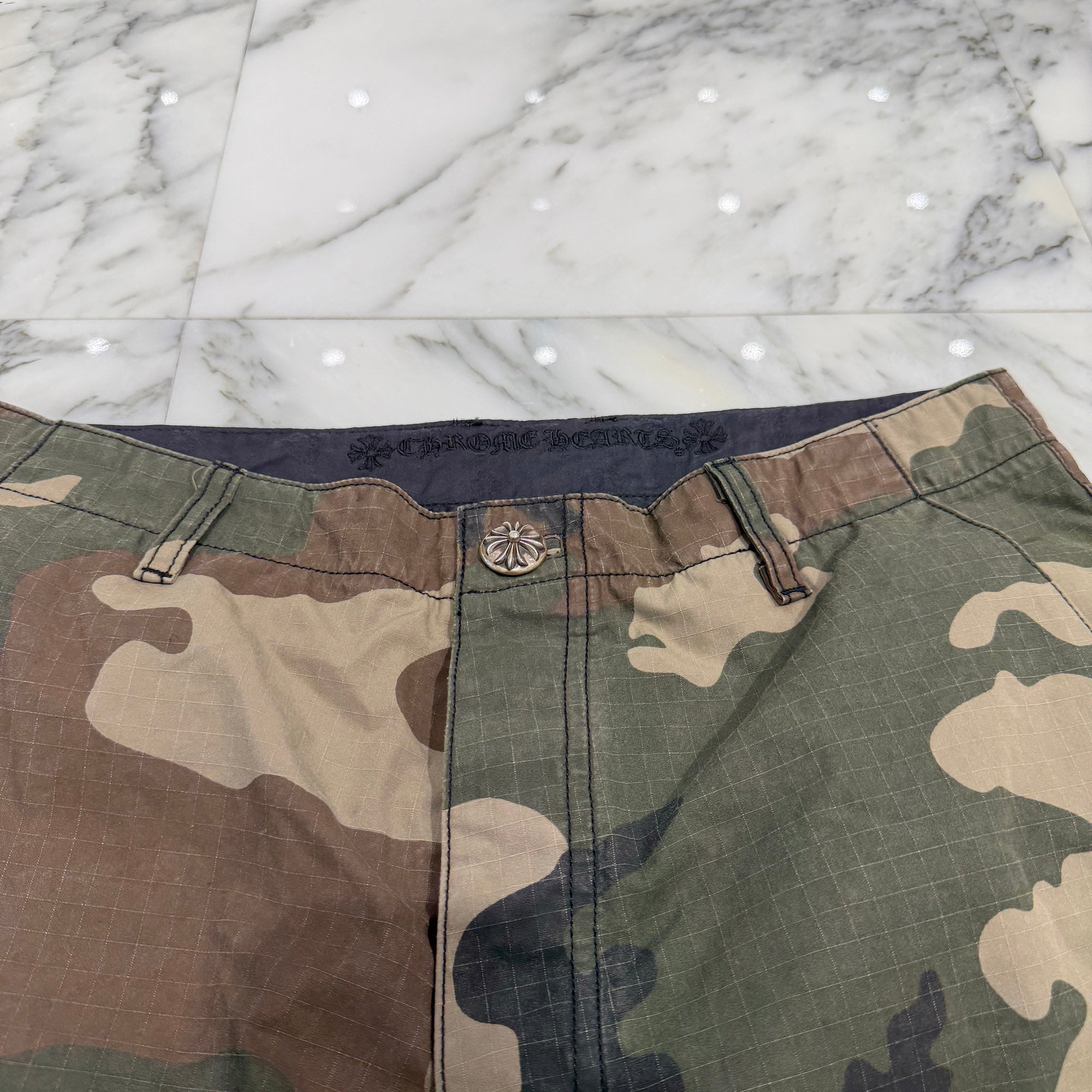 CHROME HEARTS Cross Ball Button Camo Cargo Pants Pants Size 33 クロムハーツ クロスボールボタン カモ カーゴパンツ サイズ33