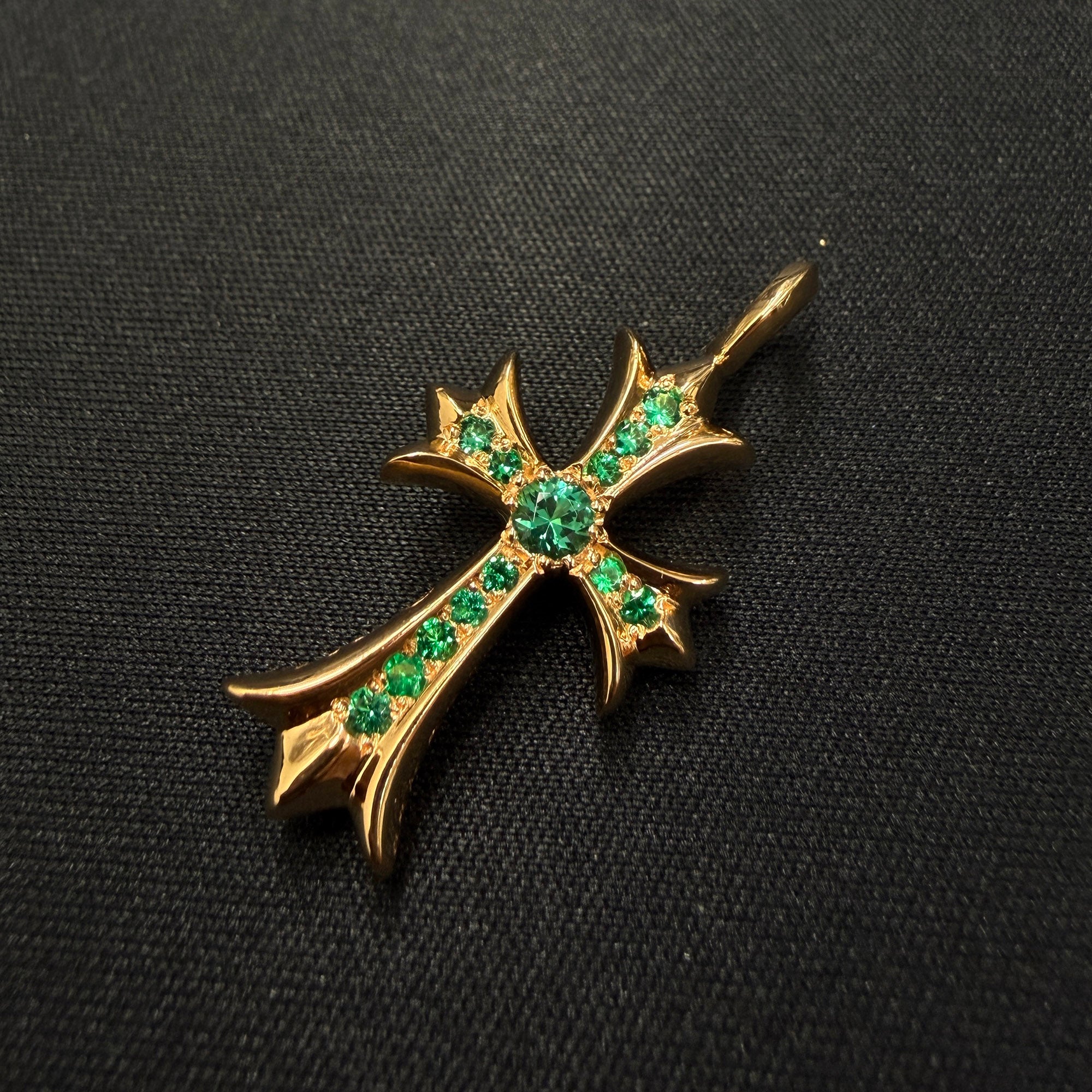 CHROME HEARTS 22K Tiny Fat Cross Pave Emerald Pendant Top クロムハーツ 22K タイニーファット クロス パヴェエメラルド ペンダントトップ
