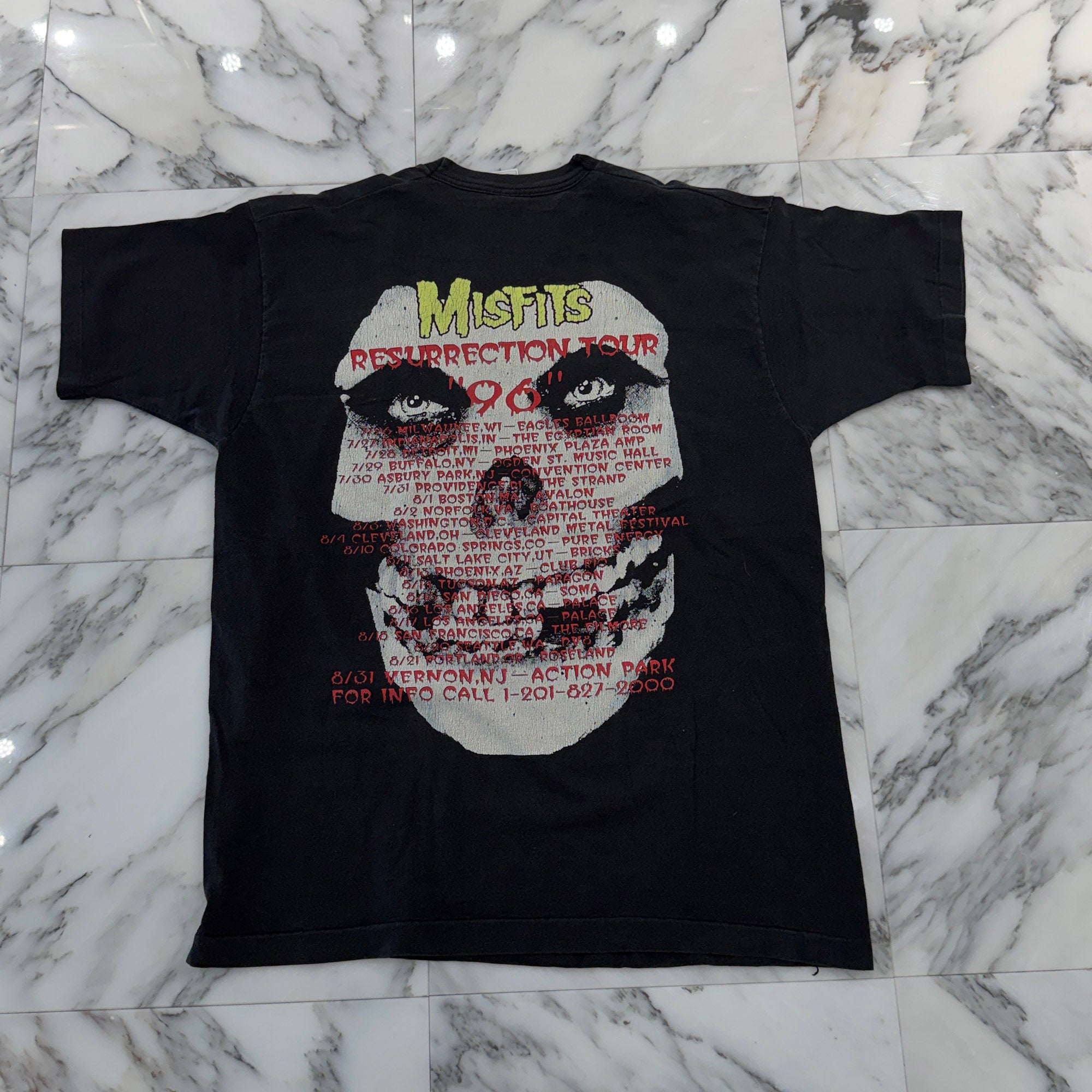 Vintage 90's The Misfits "Misfits Resurrection Tour 1996" FRUIT OF THE LOOM S/S Tee Size XL ヴィンテージ 90's ミスフィッツ "レザレクション・ツアー 1996" フルーツ・オブ・ザ・ルーム社製 Tシャツ サイズXL