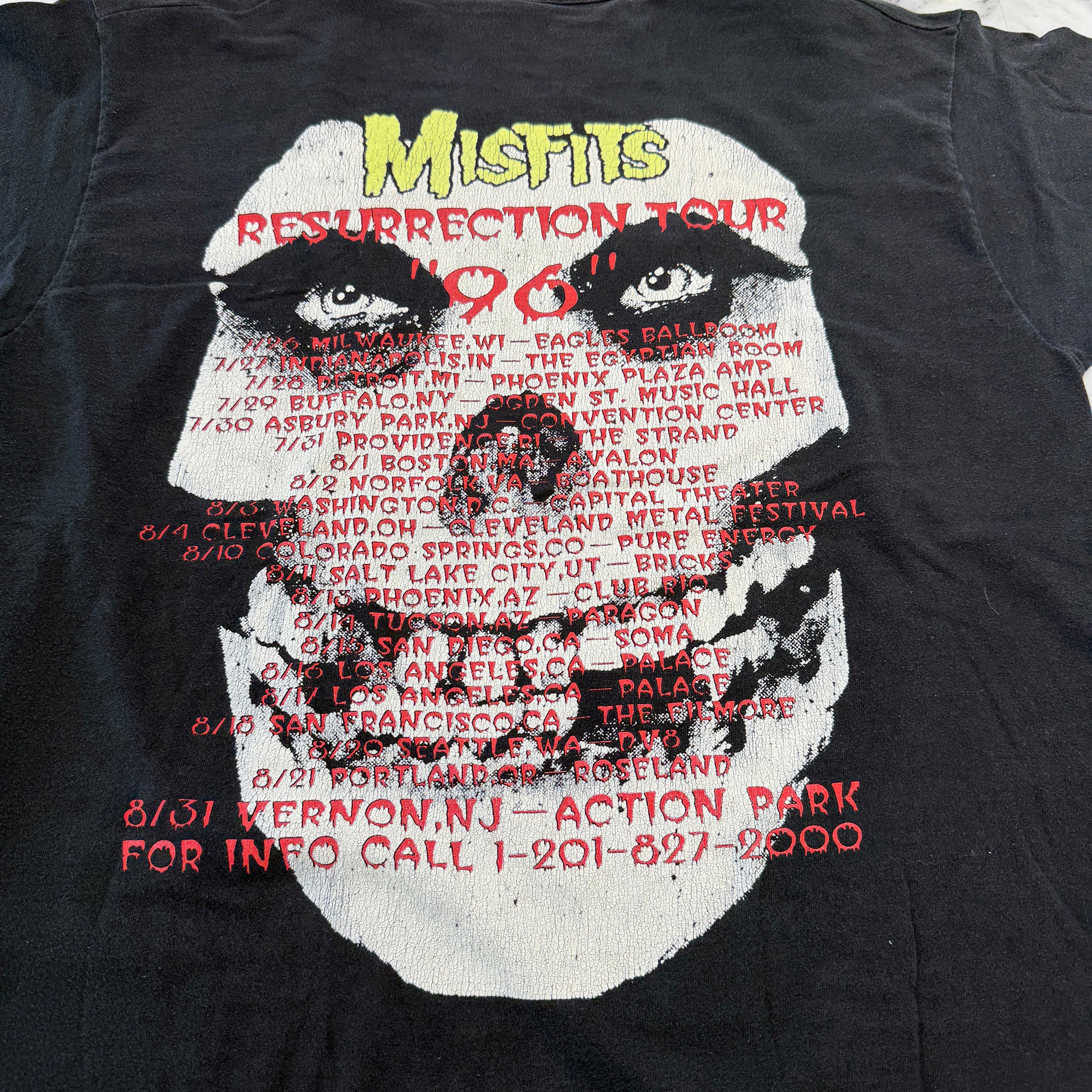 Vintage 90's The Misfits "Misfits Resurrection Tour 1996" FRUIT OF THE LOOM S/S Tee Size XL ヴィンテージ 90's ミスフィッツ "レザレクション・ツアー 1996" フルーツ・オブ・ザ・ルーム社製 Tシャツ サイズXL