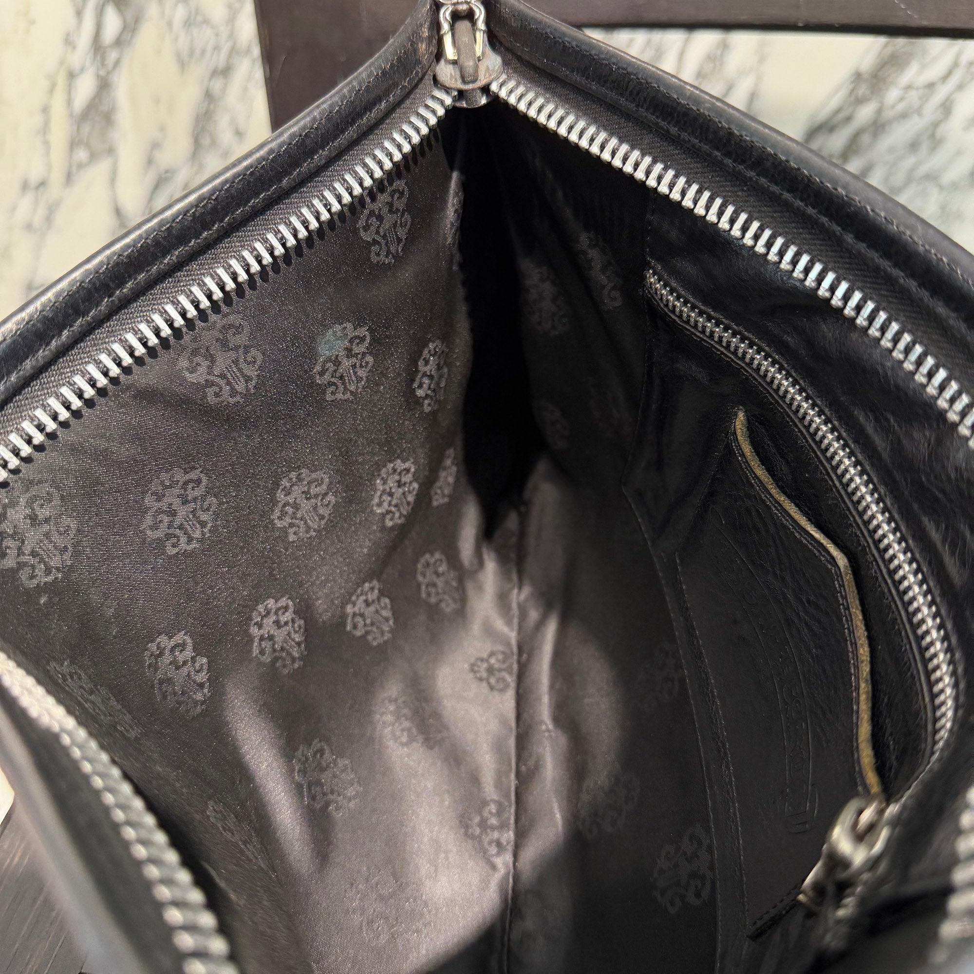 CHROME HEARTS Flat Pouch Leather Clutch Bag クロムハーツ フラットポーチ レザー クラッチバッグ