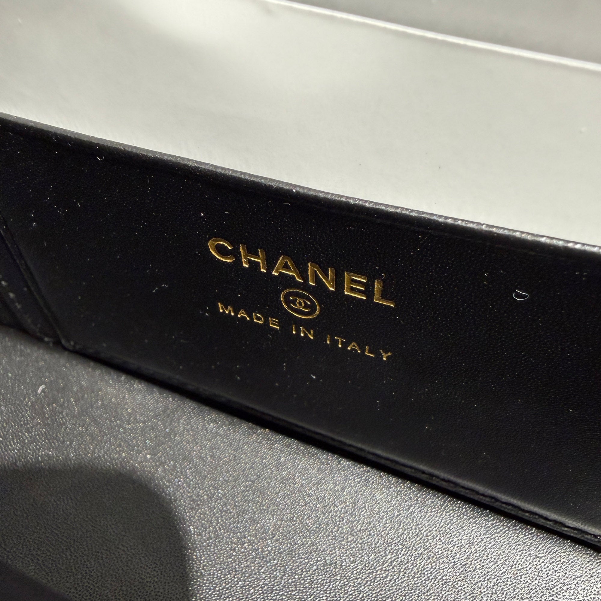 CHANEL Crocodile Embossed Top Handle Vanity Case シャネル クロコダイル型押し トップハンドル ヴァニティケース